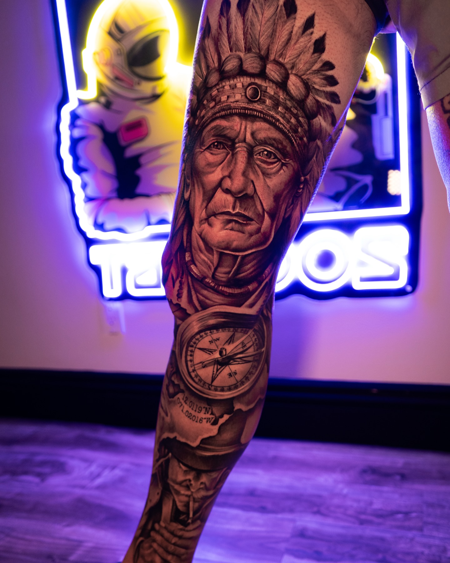 Indian chief realism tattoo on the forearm by Apolo
