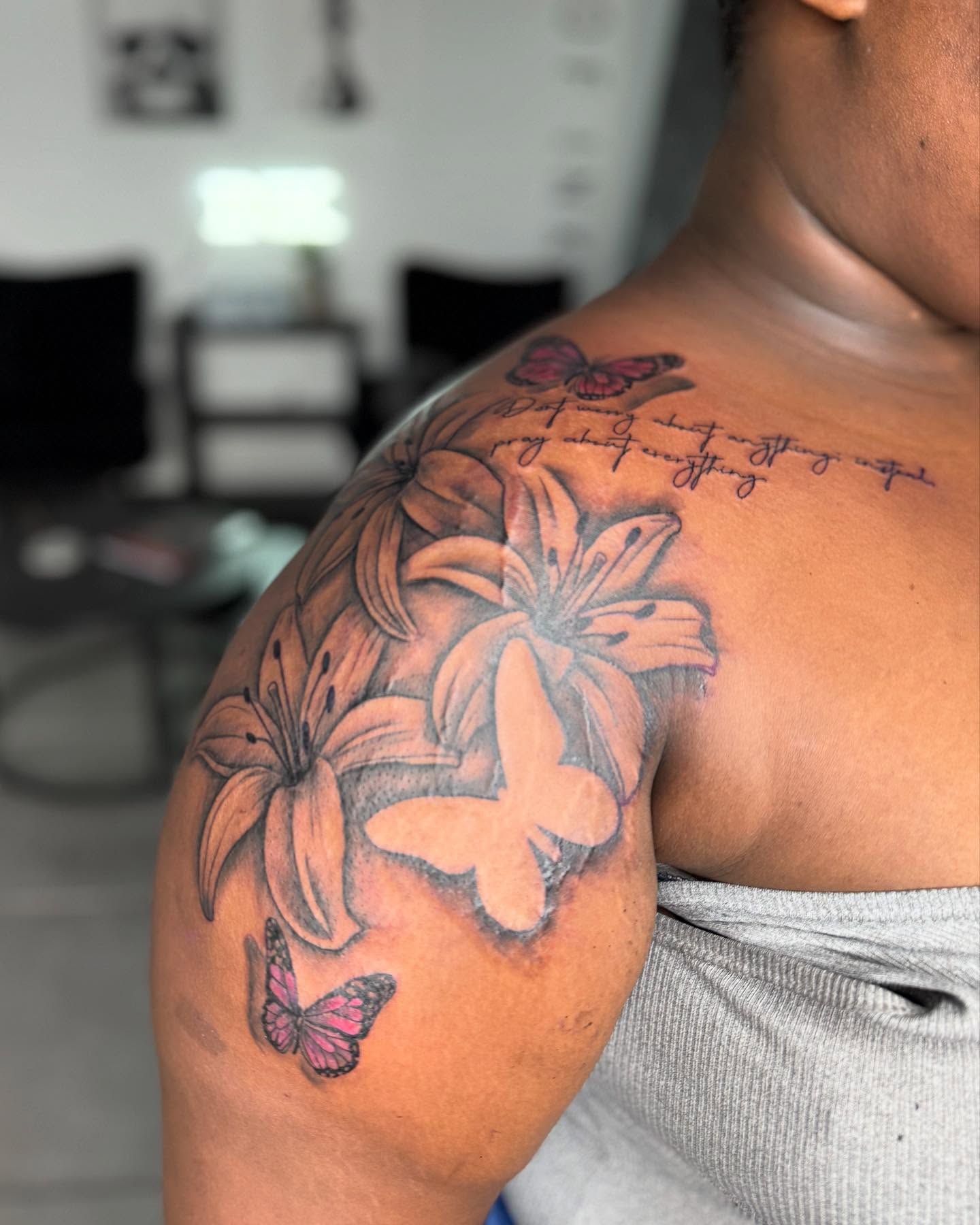 Tattoo by @shyluhv — black_and_grey