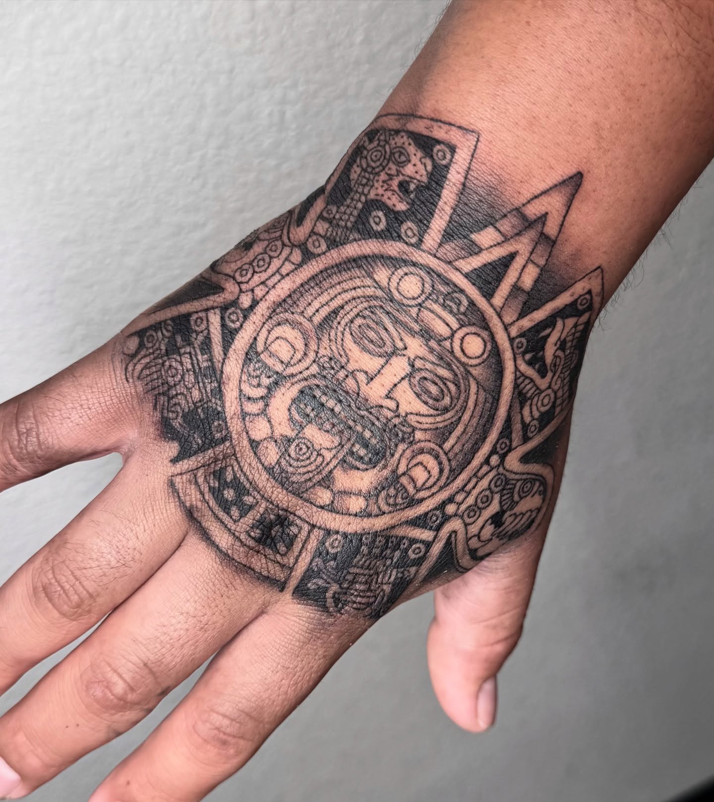 Geometric symbol geometric tattoo on the hand by Jess