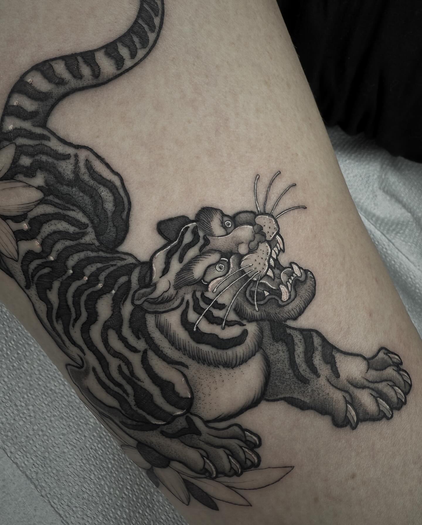Tiger black and grey tattoo on the thigh by π· C a t B l a c k π·οΈ