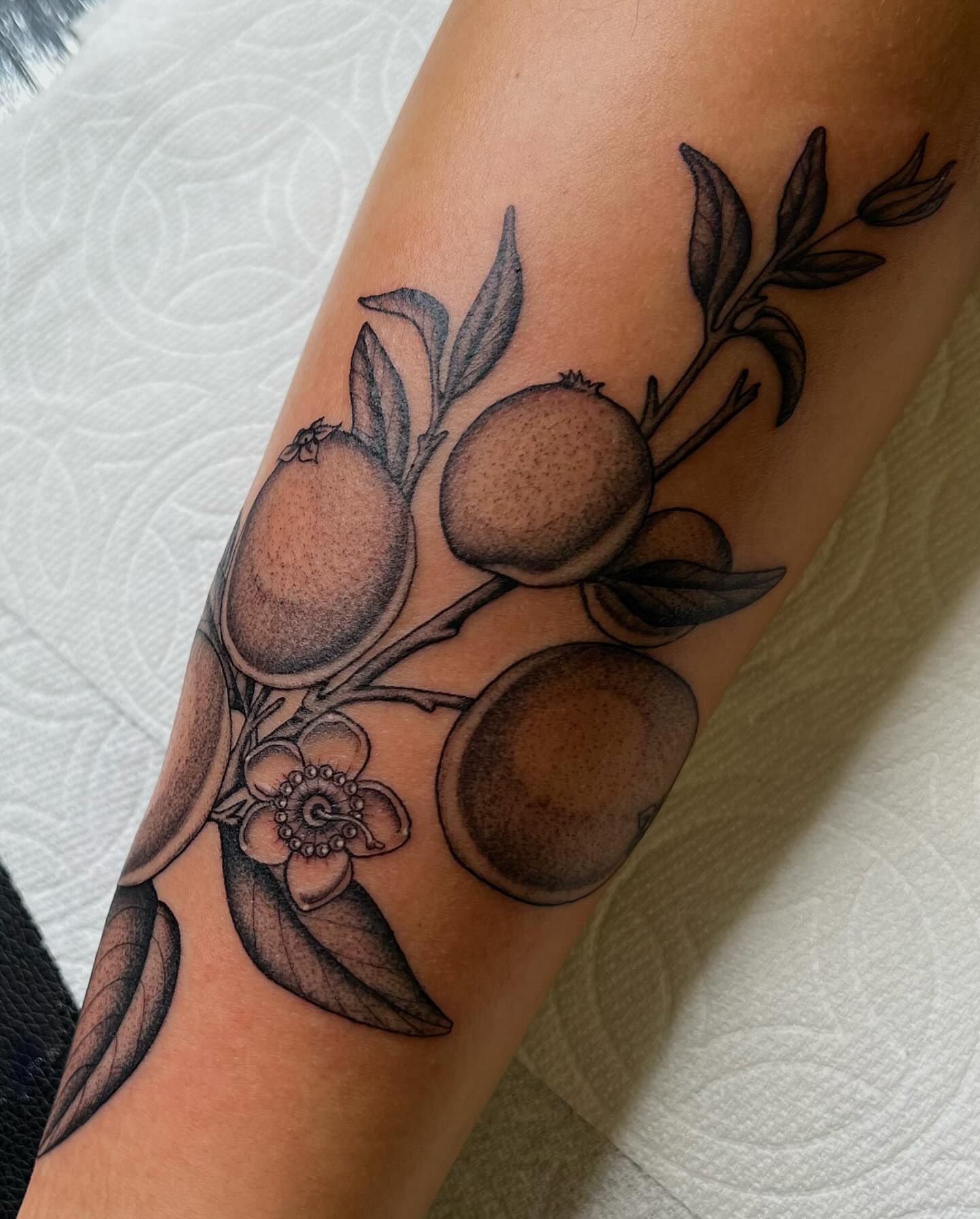 Tattoo by @molliecooltattoos — black_and_grey