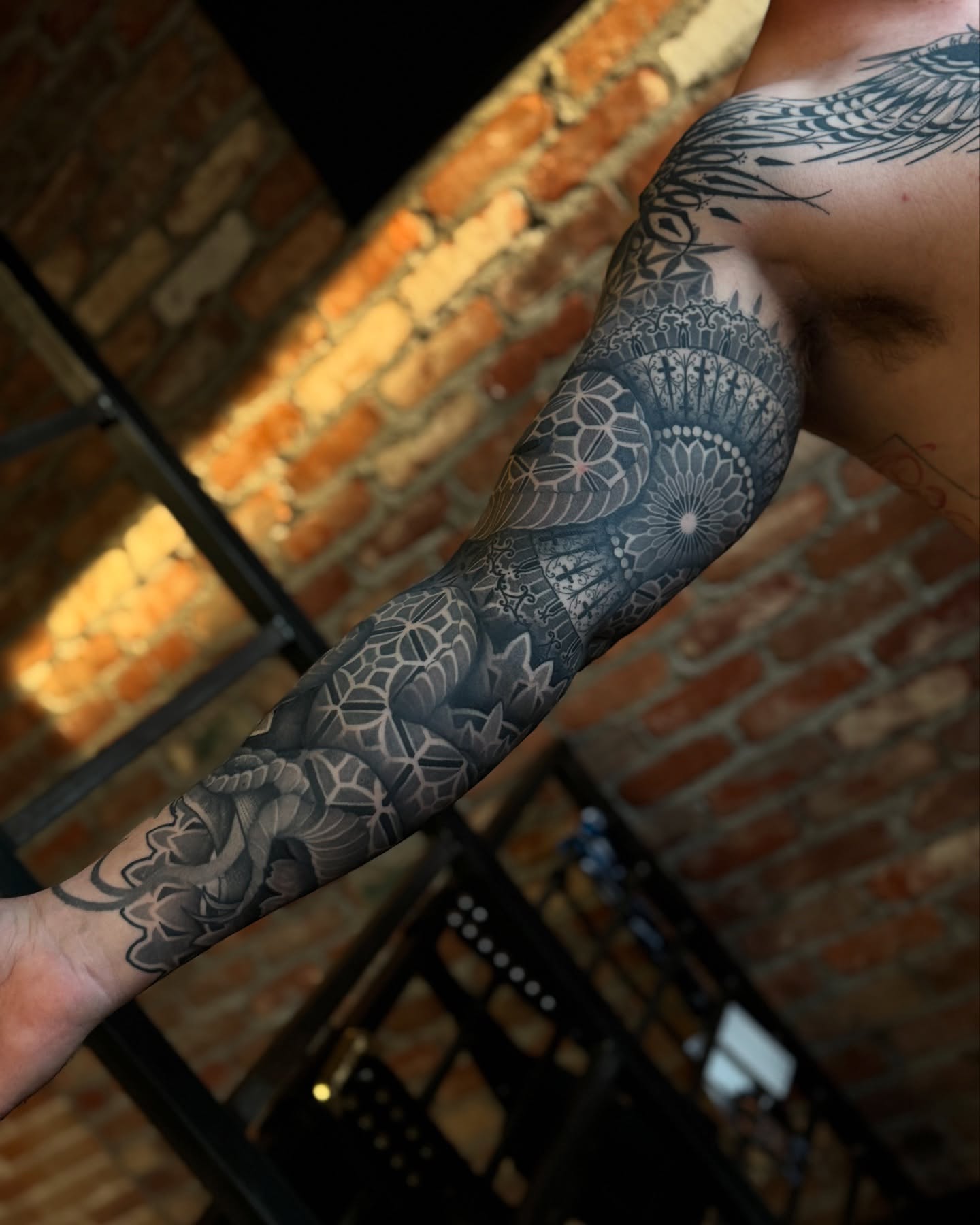 Tattoo by @jymicalkins — black_and_grey, geometric