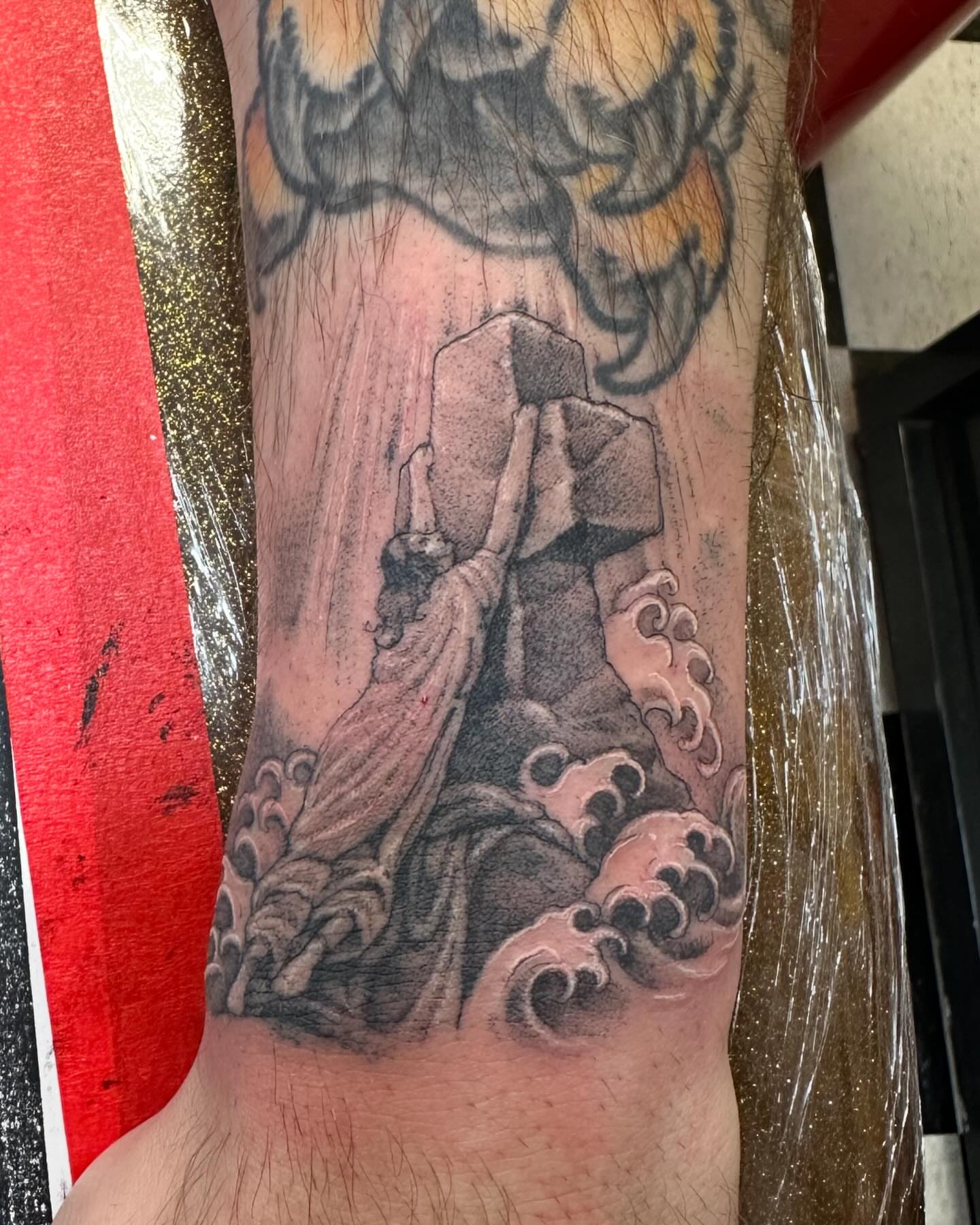 Tattoo by @justinhendrick — black_and_grey