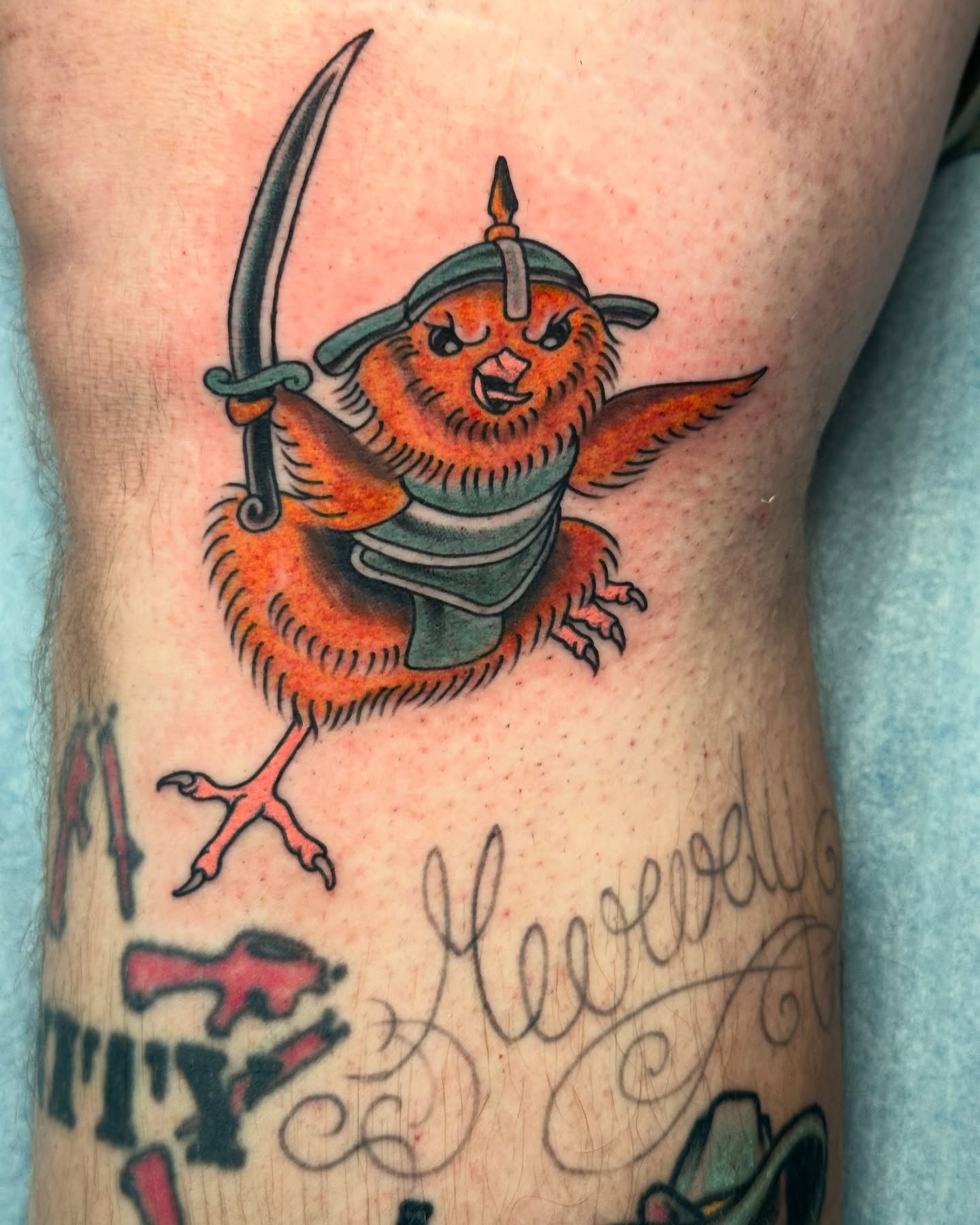 Bird warrior American traditional tattoo on the forearm by 🕸🎚 𝑺𝑨𝑵𝑻𝑰 𝑺𝑬𝑽𝑬𝑵𝑺 🎚🕸🇫🇯