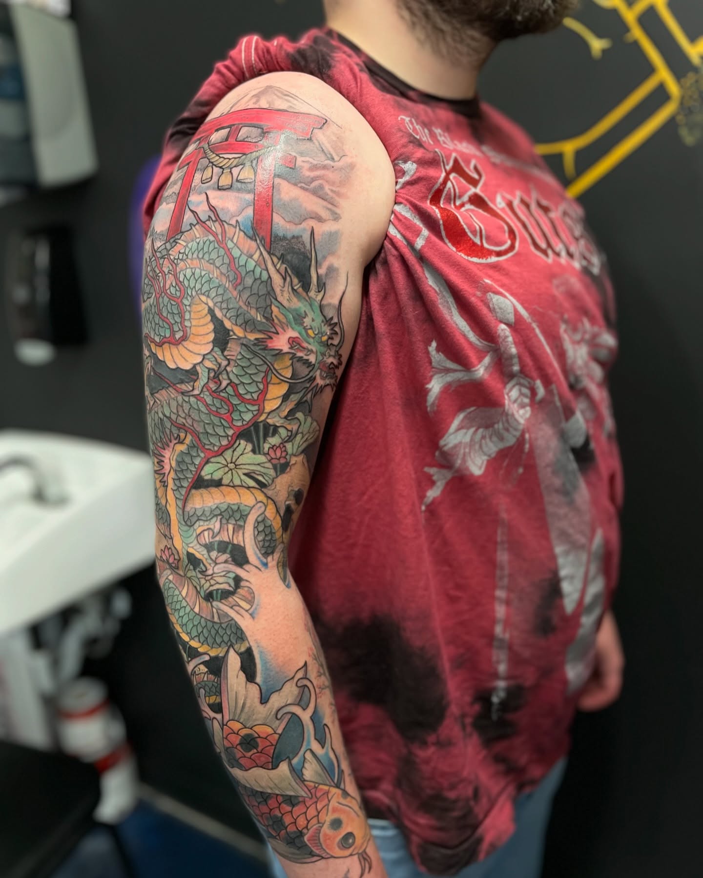 Tattoo by @vicent_tattoos — japanese_irezumi