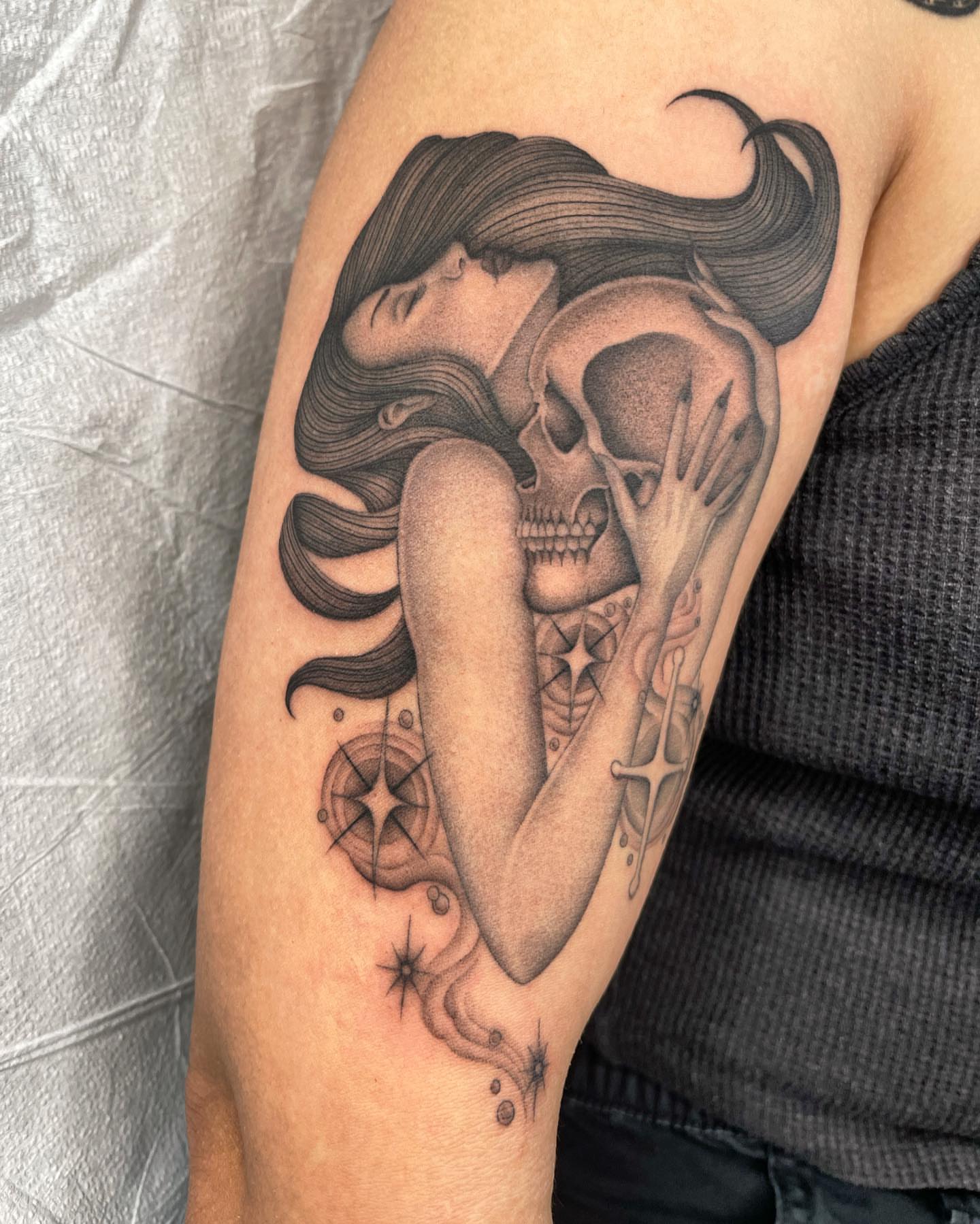 Tattoo by @tiyannagarlic — black_and_grey, realism