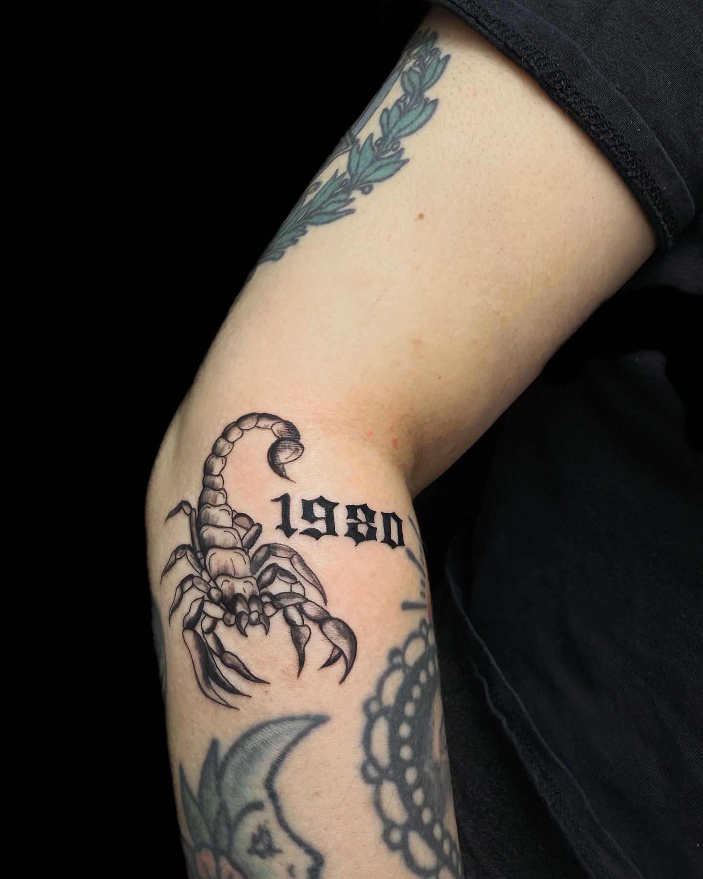 Scorpion and year black and grey tattoo on the forearm by ᴍᴀɢɢɪᴇ ✧, Las Vegas, Nevada