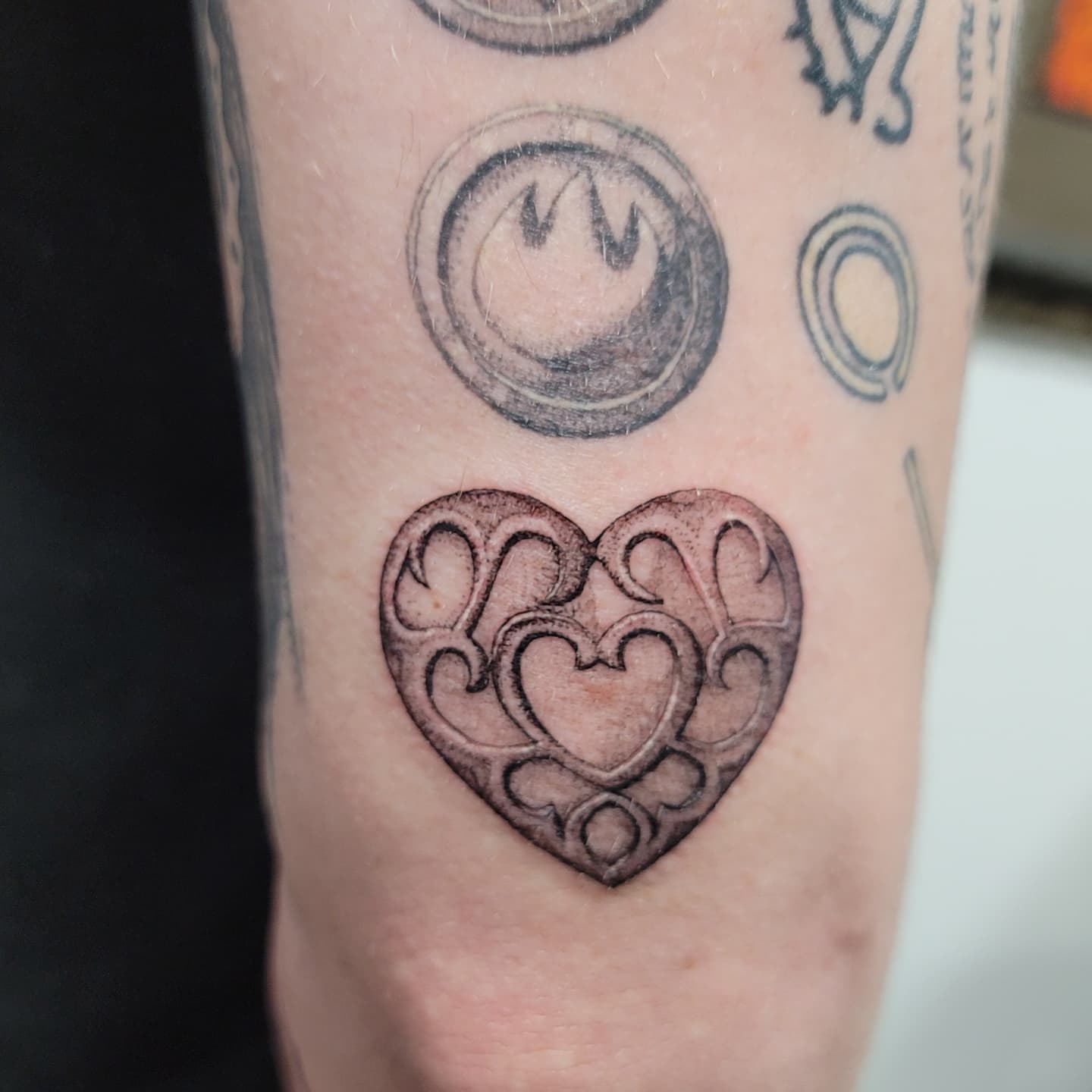 Tattoo by @asparagusnightmare — black_and_grey