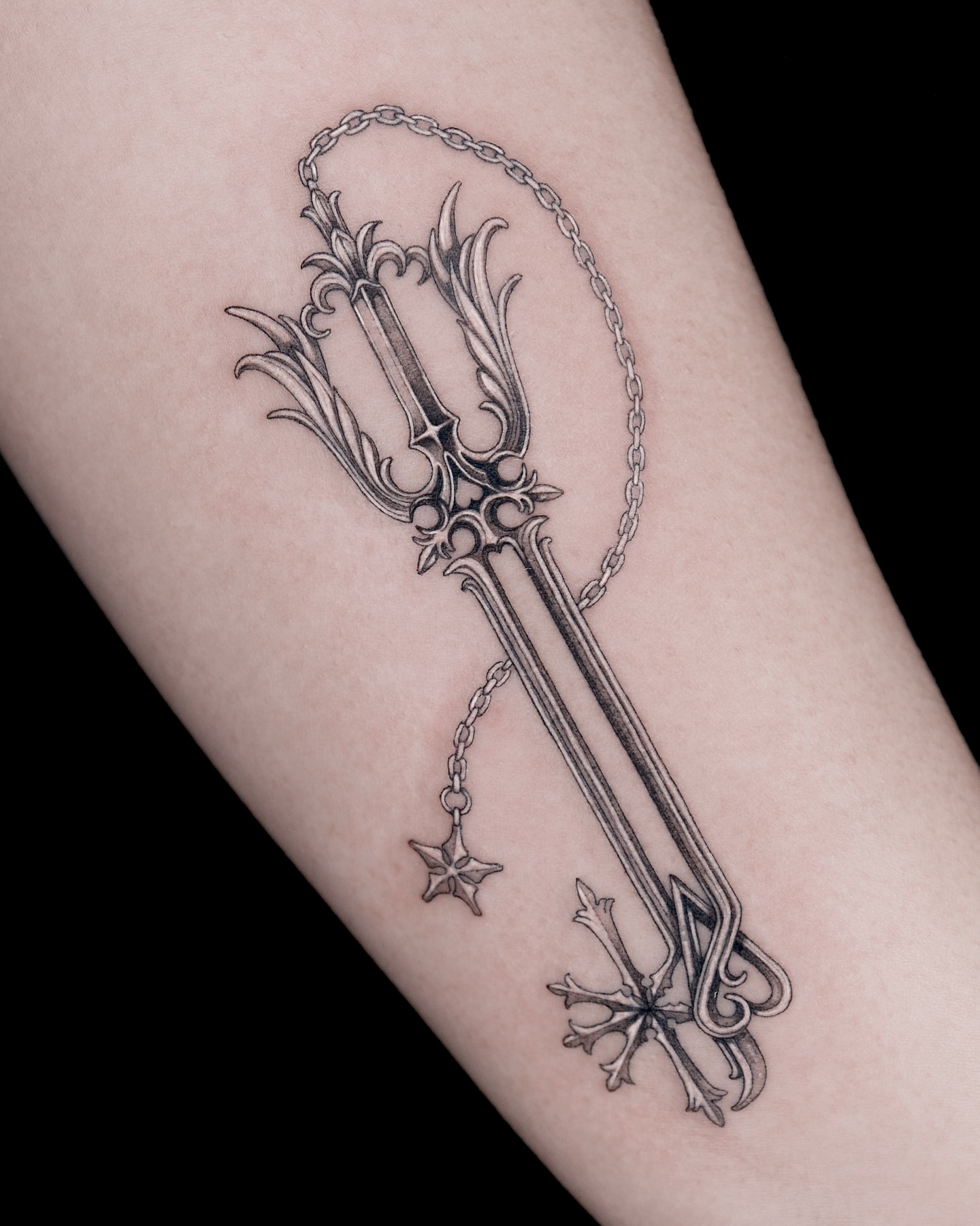 Tattoo by @pobitattoo — black_and_grey