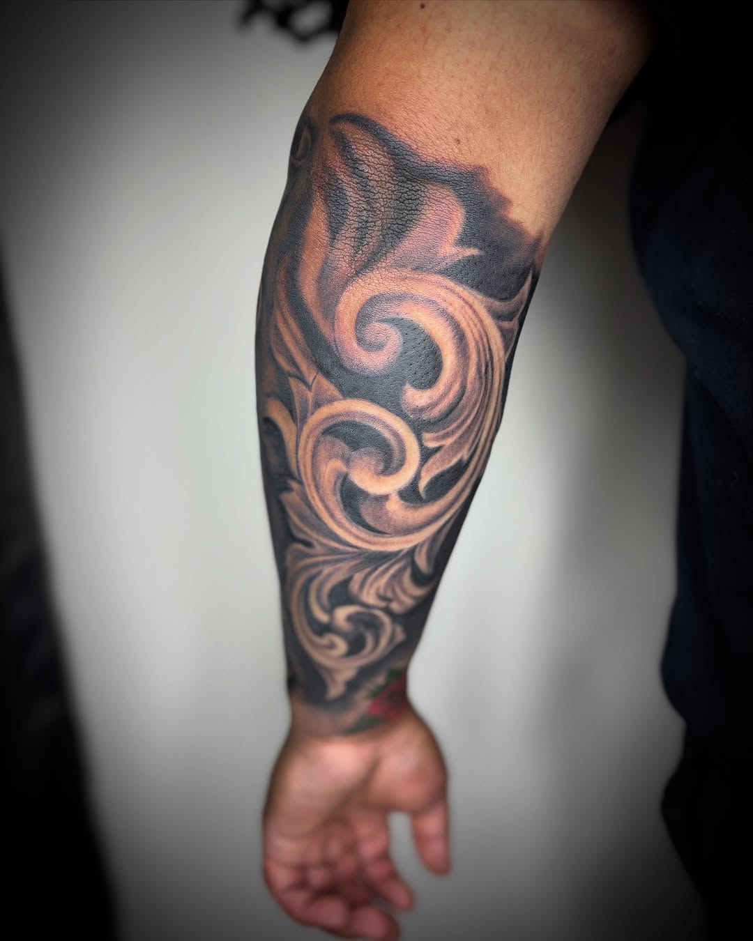 Ornamental scrollwork Chicano tattoo on the forearm by Adrian Ram 🇬🇾🇵🇭