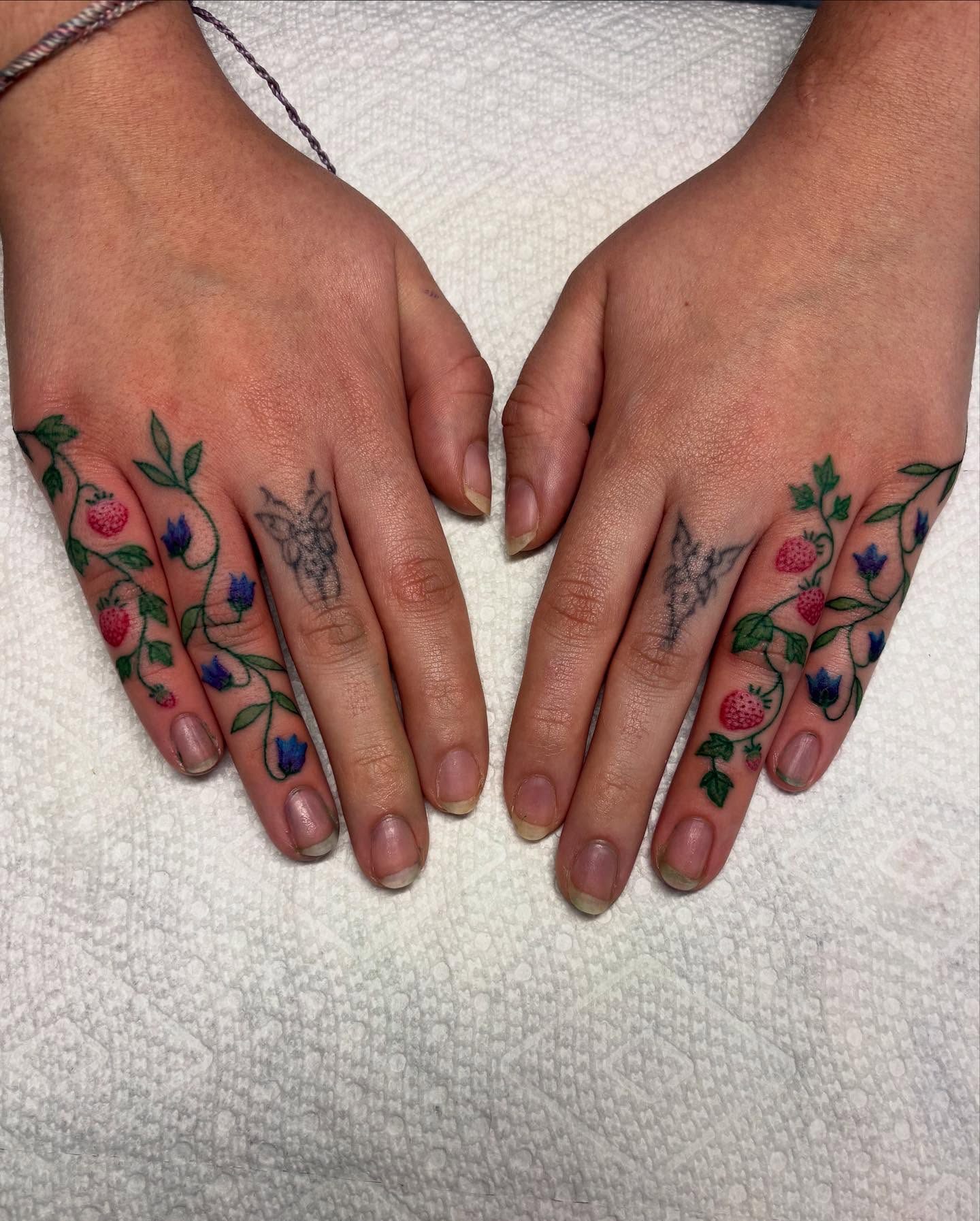 Tattoo by @forever.scabs — new_school