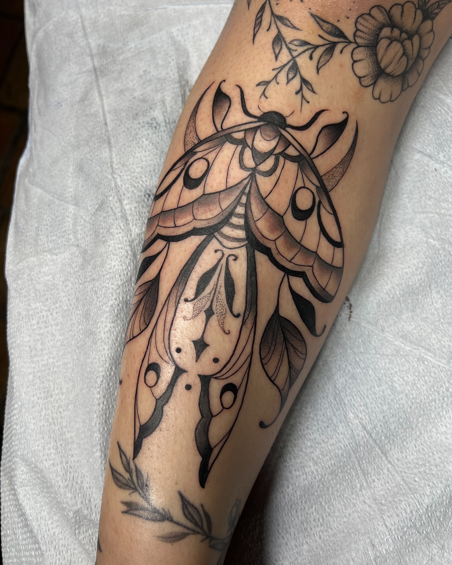 Tattoo by @lucky.u.tattoo โ black_and_grey