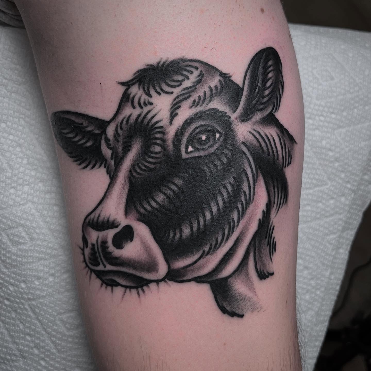 Tattoo by @zachromantattoo — black_and_grey