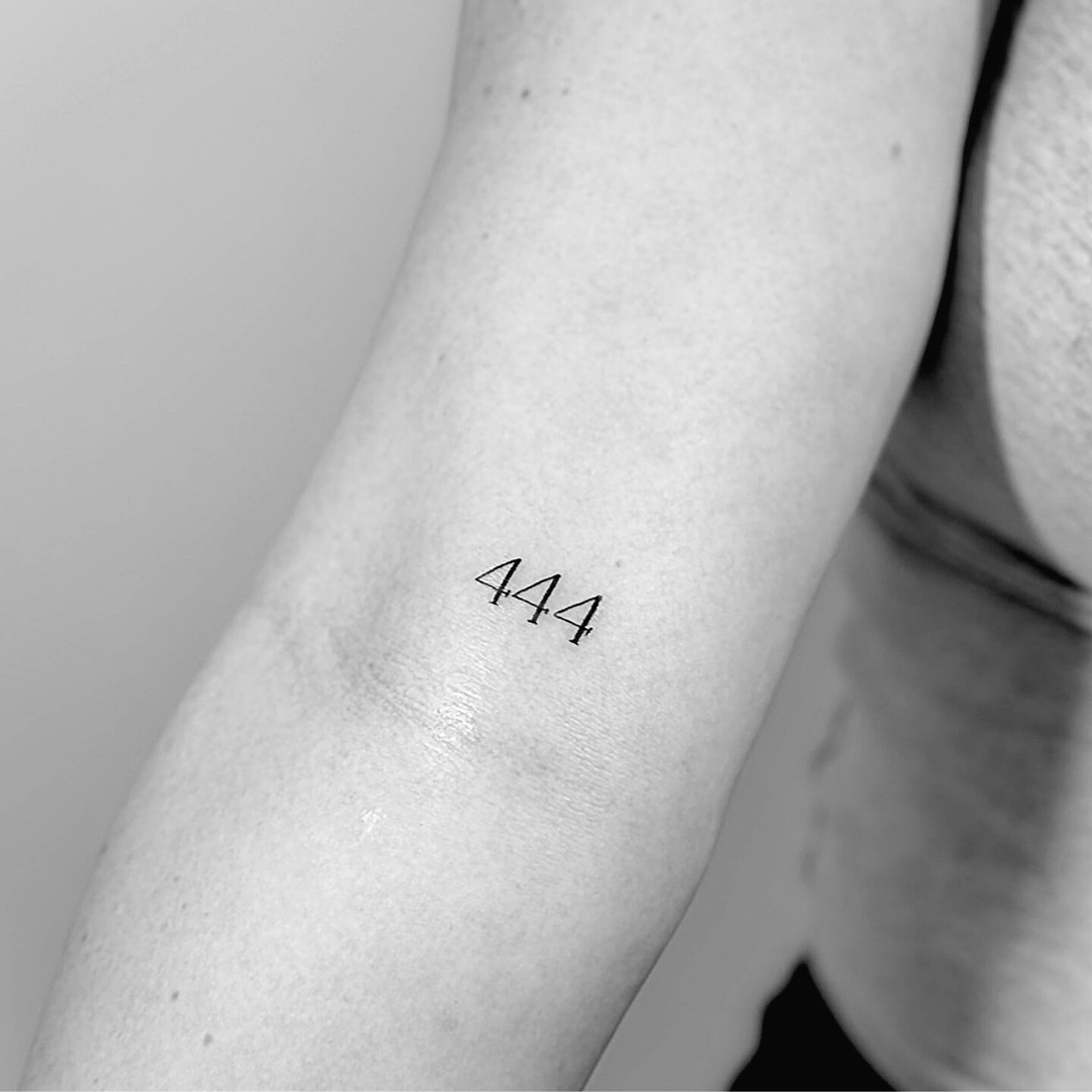 Tattoo by @av.tattooartist β fine_line