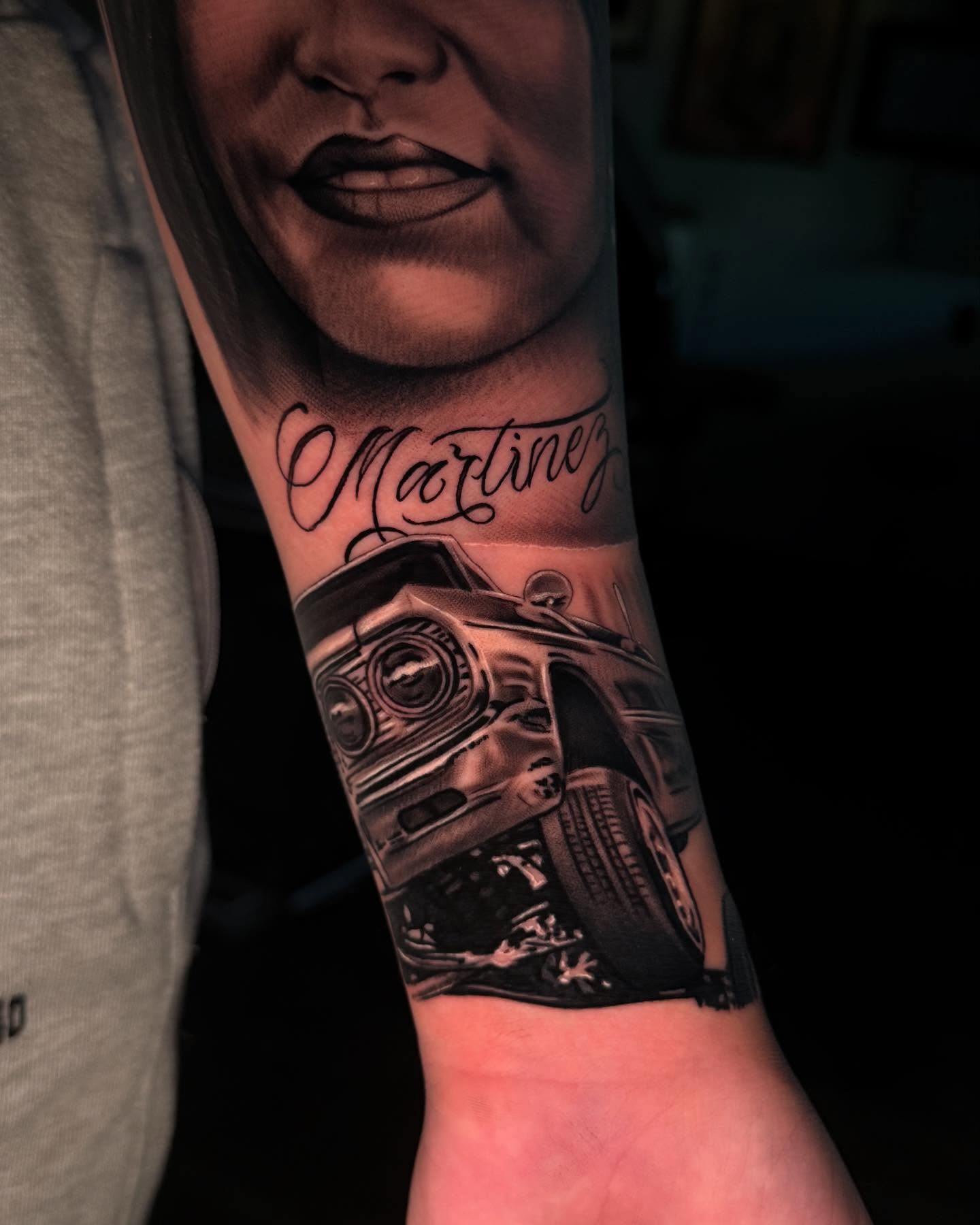 Car and name realism tattoo on the forearm by Jose Mendoza Torres