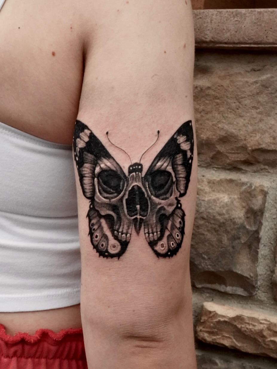Tattoo by @anissatattoos β black_and_grey, realism
