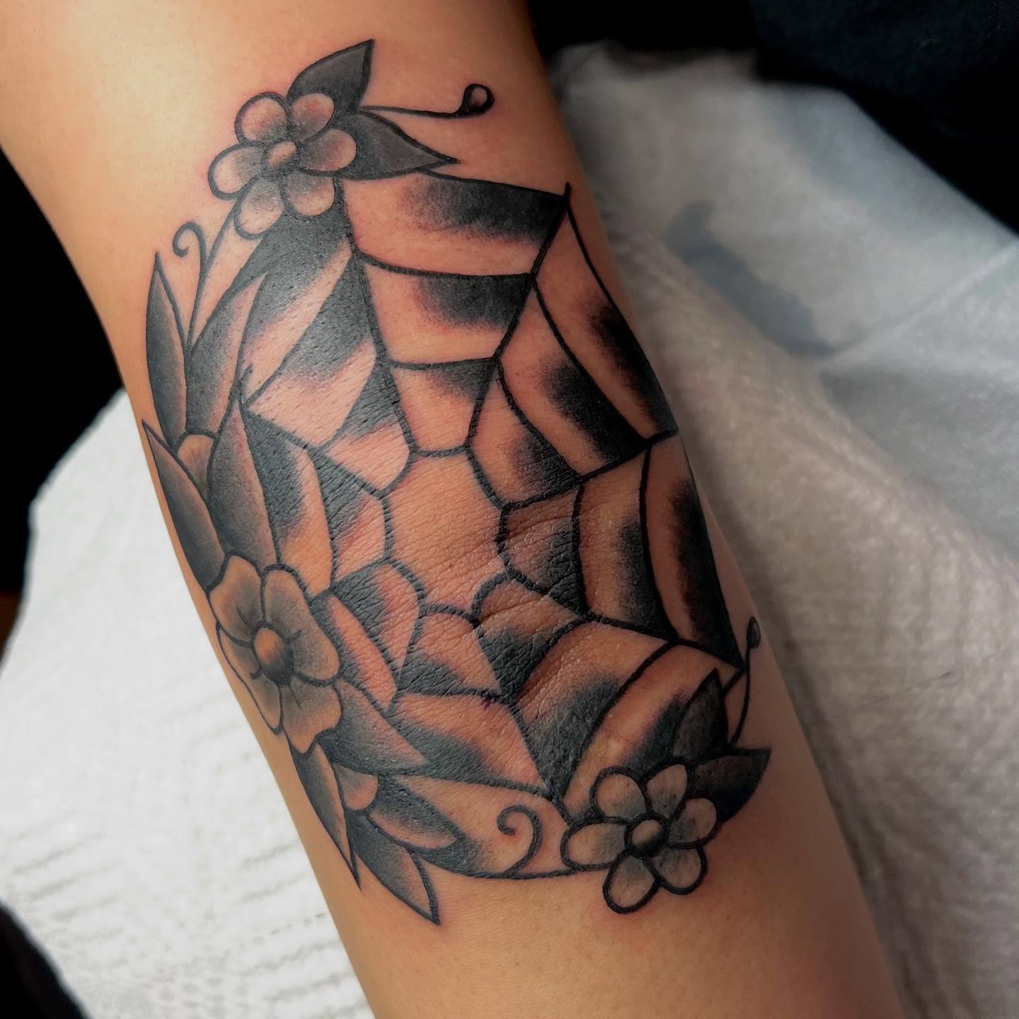 Tattoo by @misssdanica — geometric