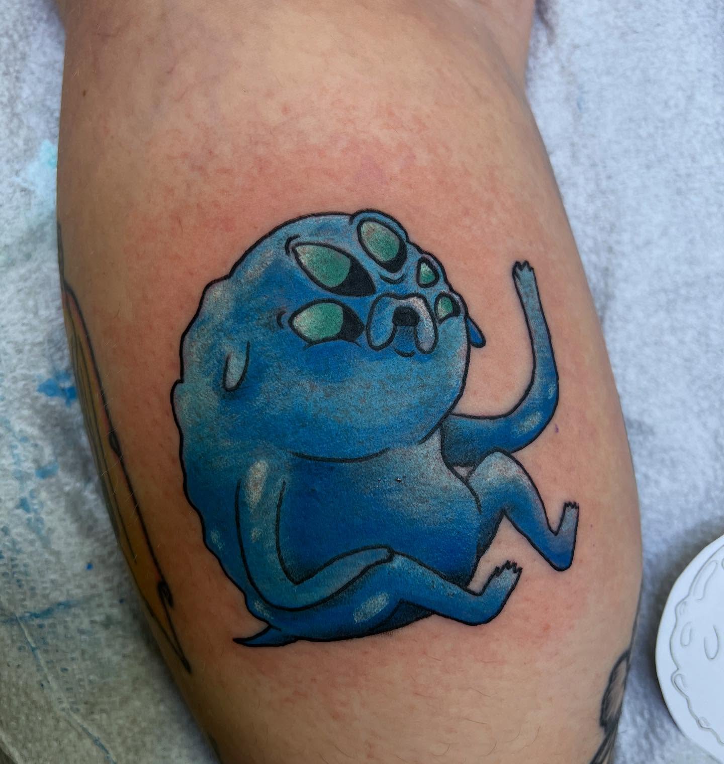 Tattoo by @acampart β dotwork