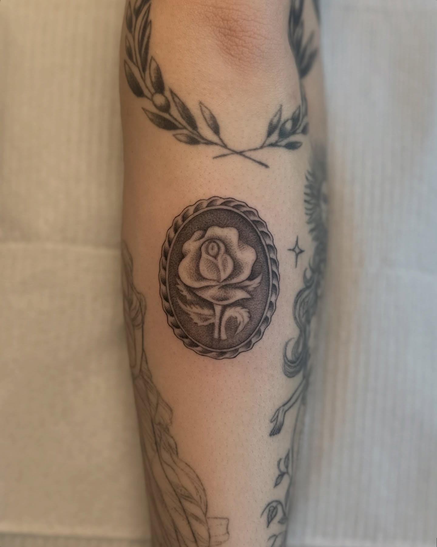 Rose dotwork tattoo on the forearm by ๐ฐ๐๐ข๐๐๐ ๐๐ฃ๐๐๐๐ข๐ชฟ