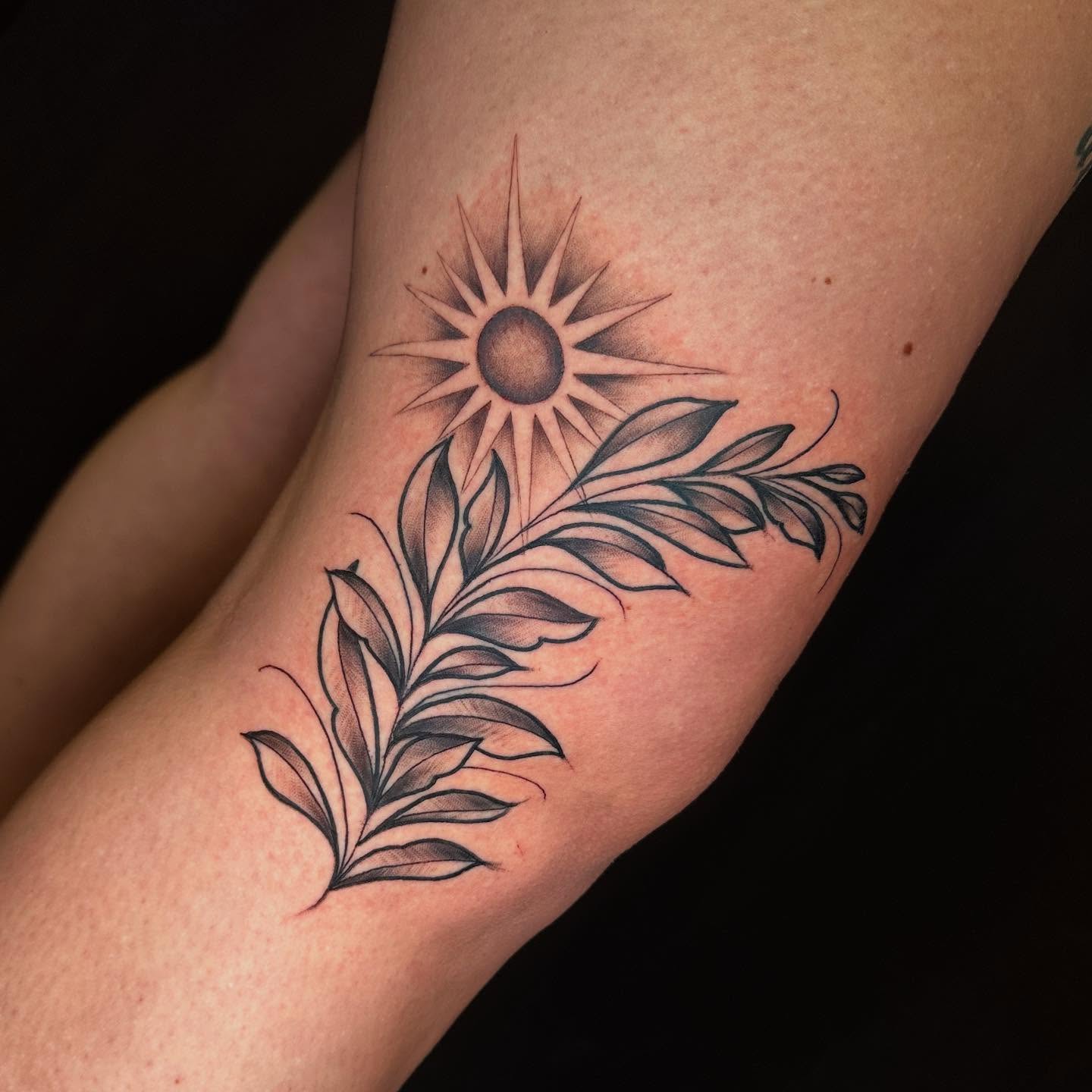 Tattoo by @jennitattoo โ fine_line, black_and_grey