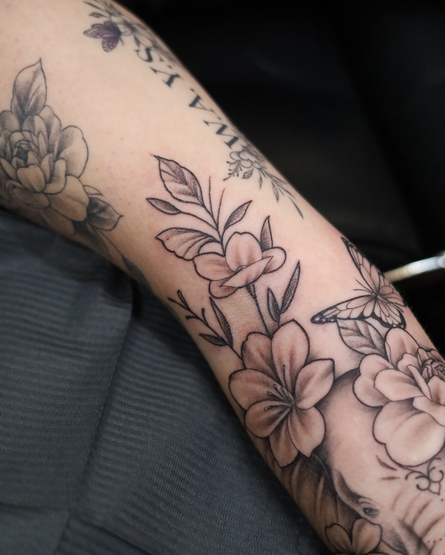 Tattoo by @villionairetattoos — black_and_grey