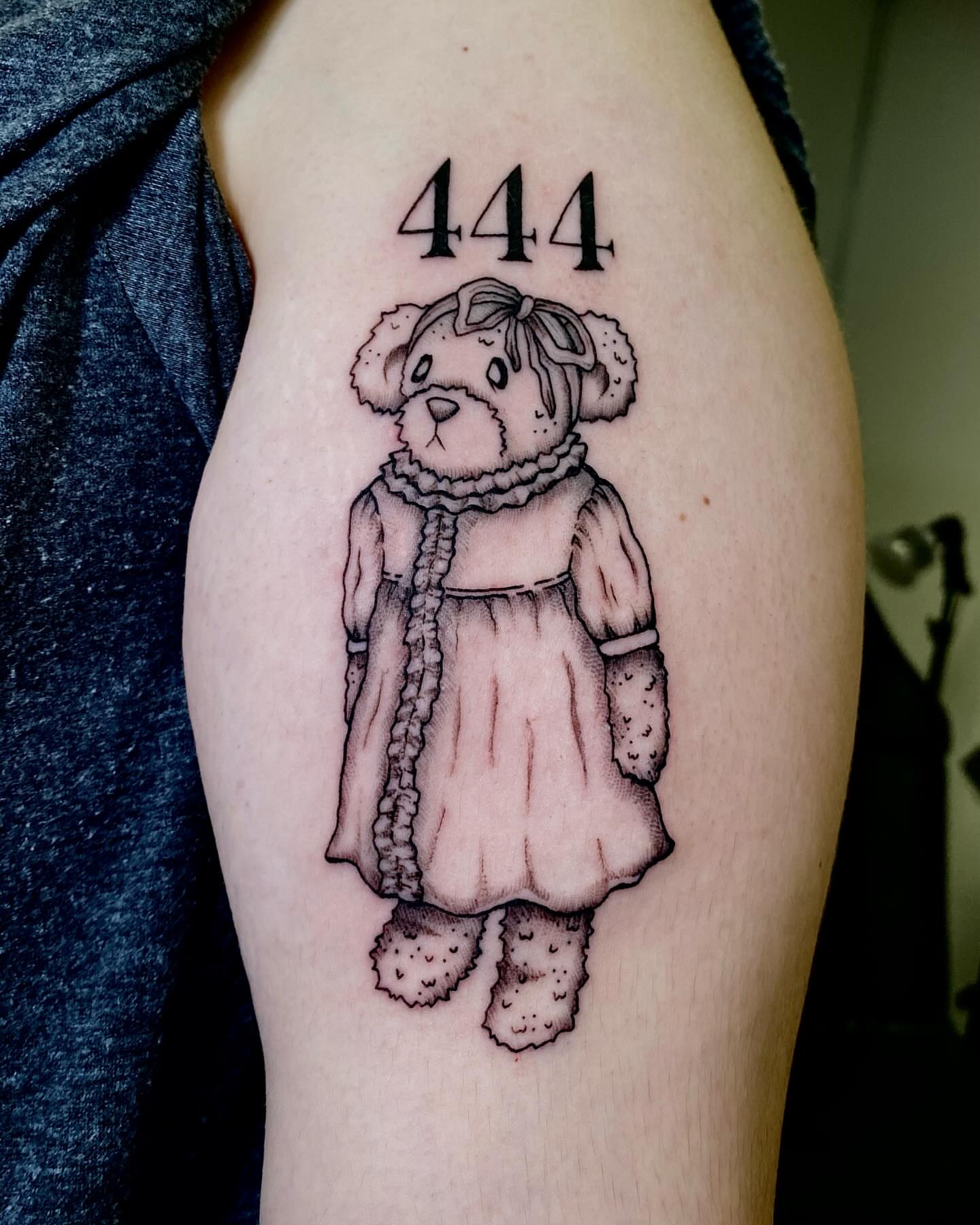 Teddy bear black and grey tattoo on the thigh by Tyla Pistak, Seattle, Washington