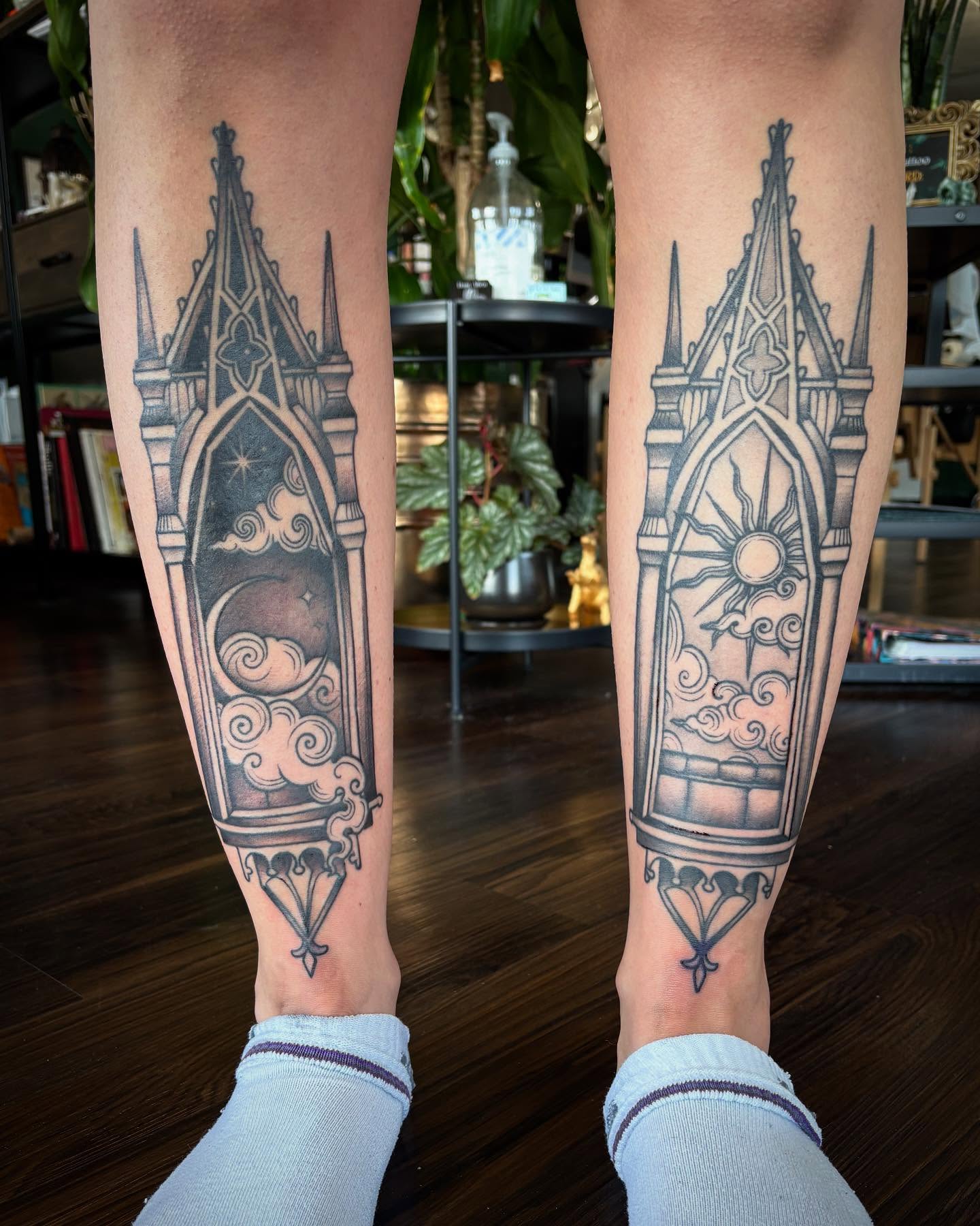 Tattoo by @ldayvee — black_and_grey