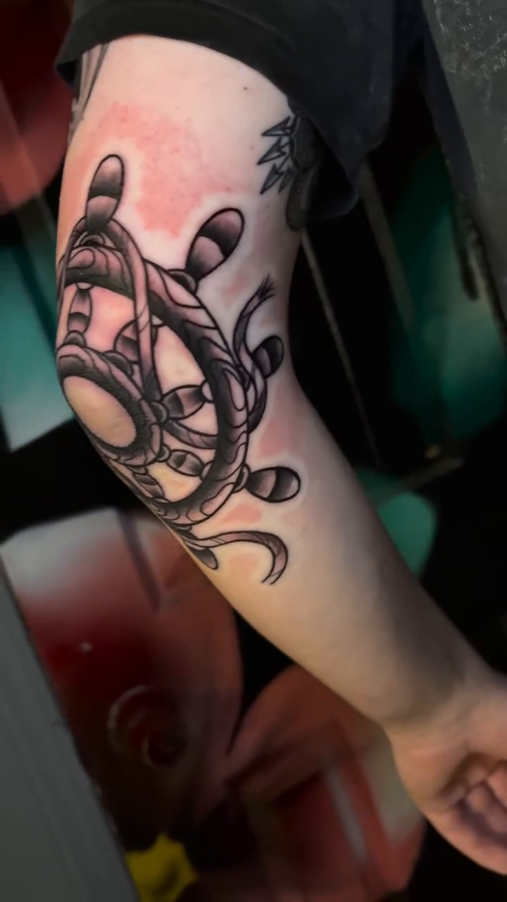 Tattoo by @ianvansart — american_traditional