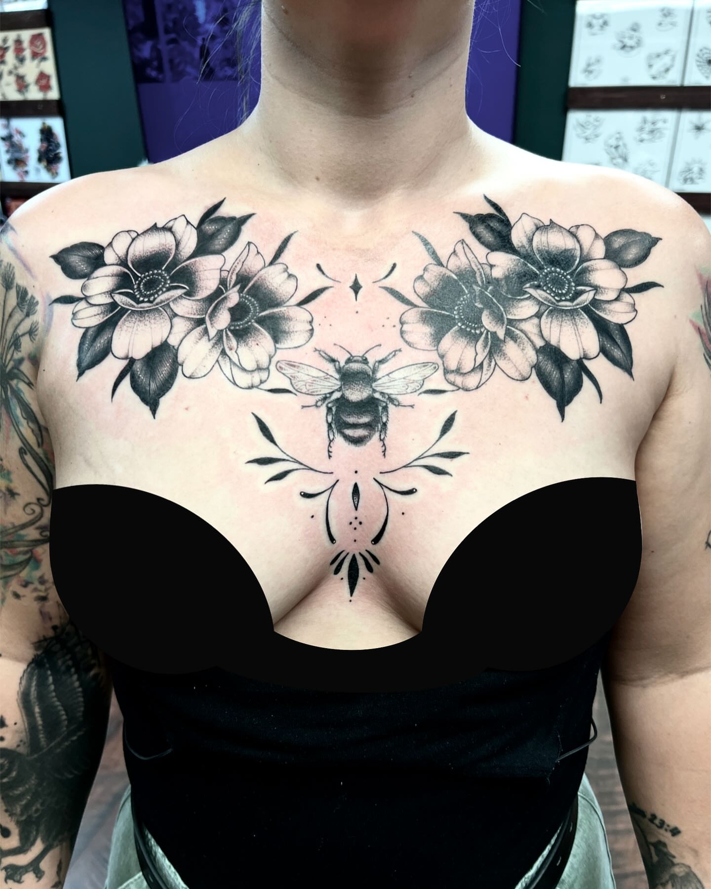 Tattoo by @howler.tattoos โ black_and_grey