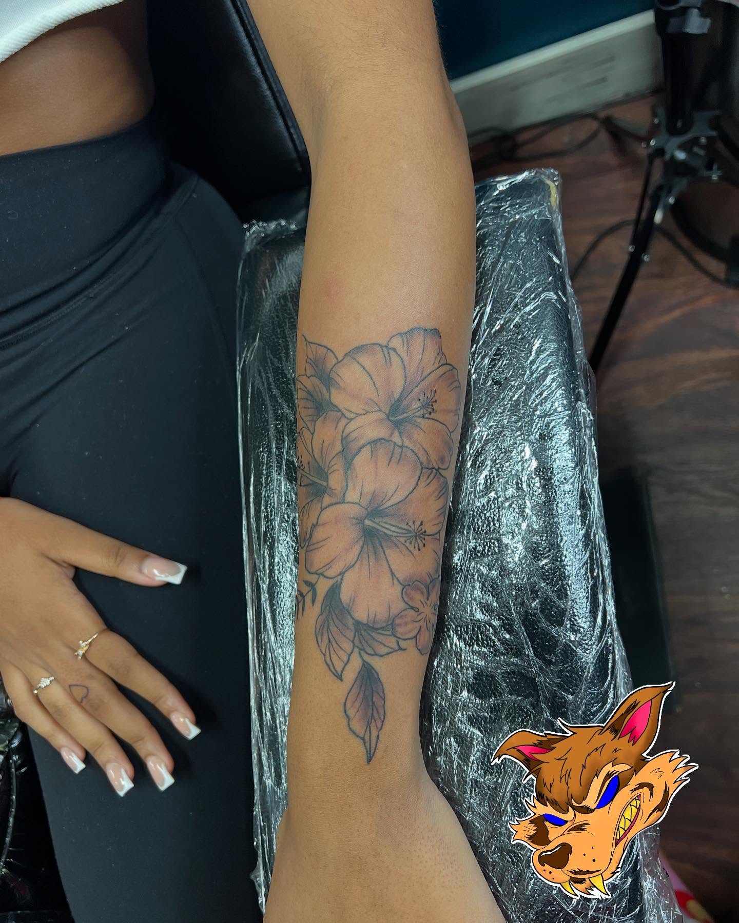 Tattoo by @_glassink — black_and_grey