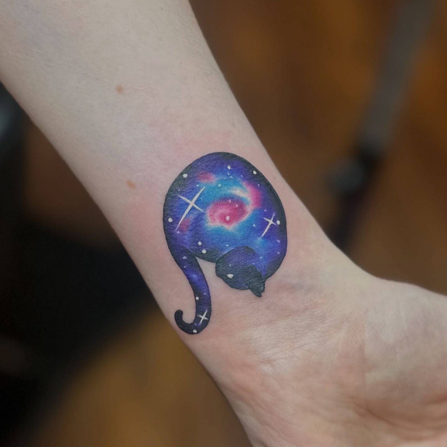 Tattoo by @magglesmcmaggles — dotwork, watercolor