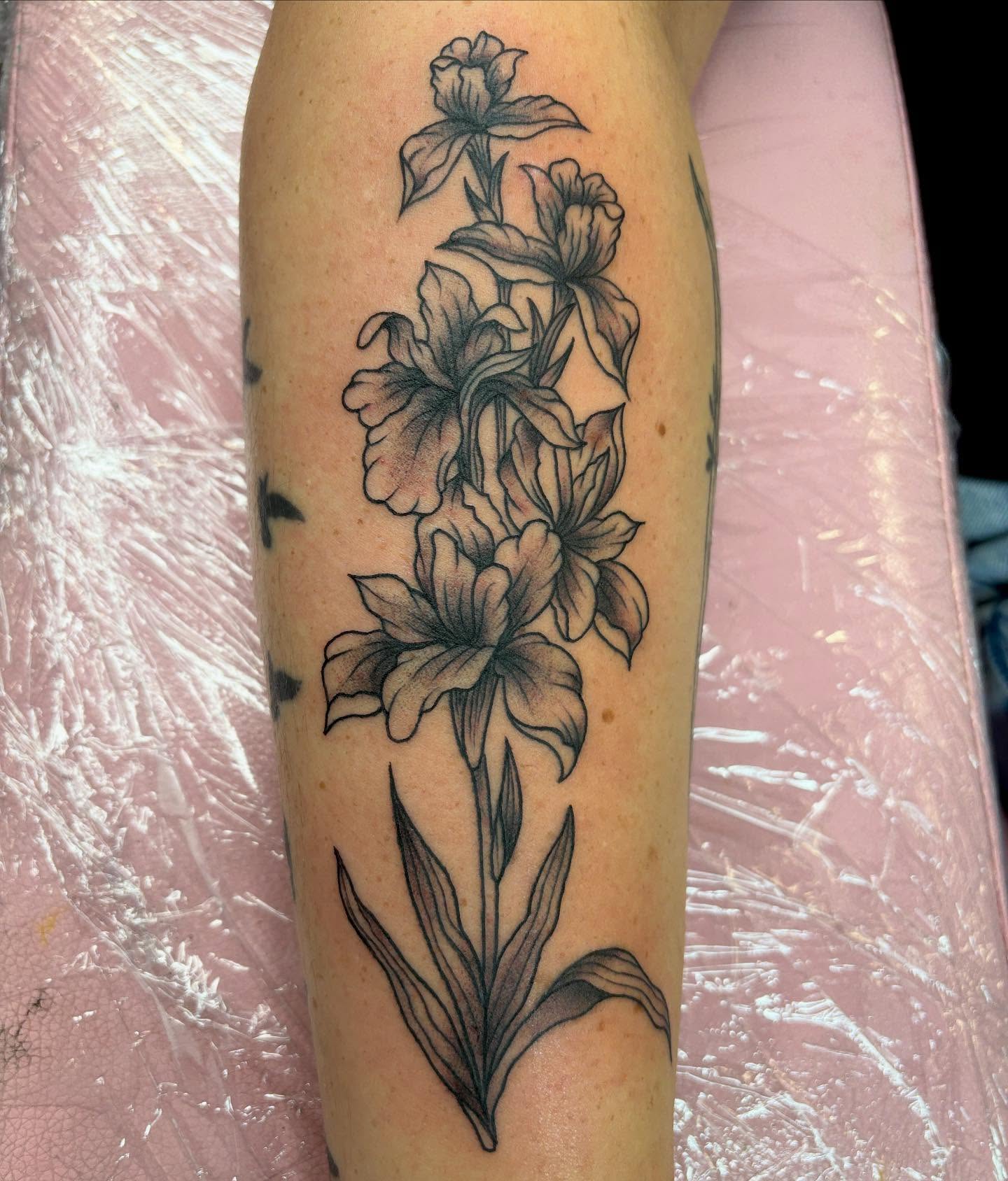 Tattoo by @peytonhaastattoo — black_and_grey
