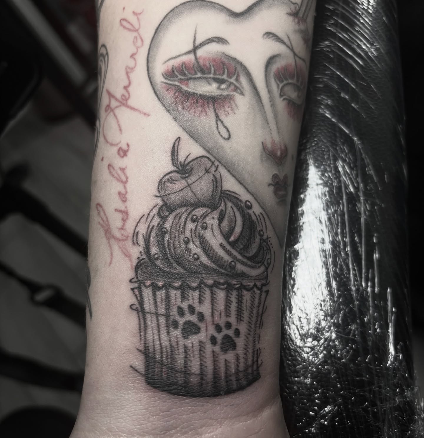 Tattoo by @ladonastinta — black_and_grey, realism