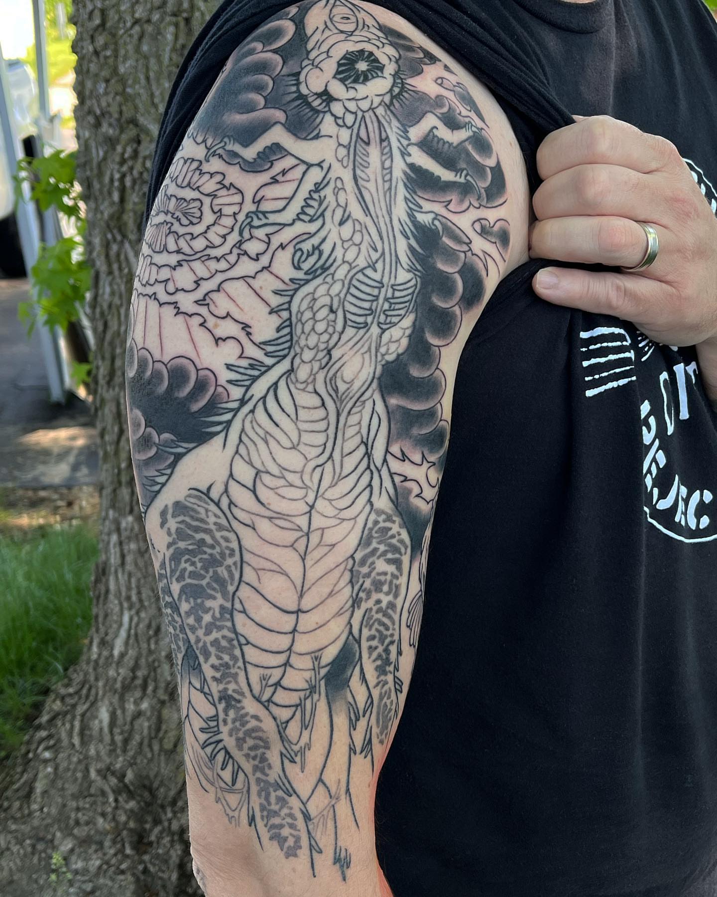 Dragon japanese irezumi tattoo on the upper arm by TYP 419, Toledo, Ohio