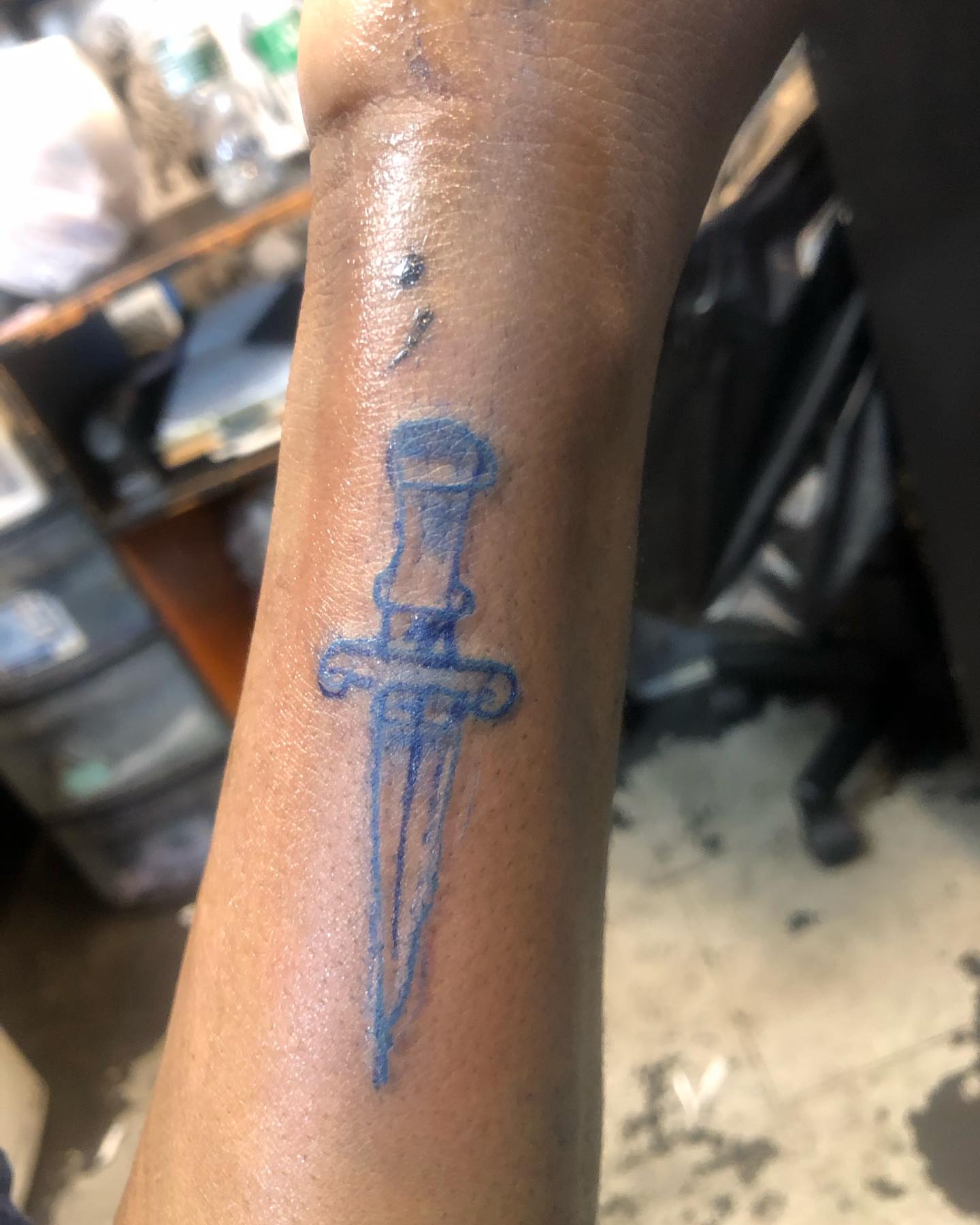 Tattoo by @mx.sweetteetatts โ black_and_grey