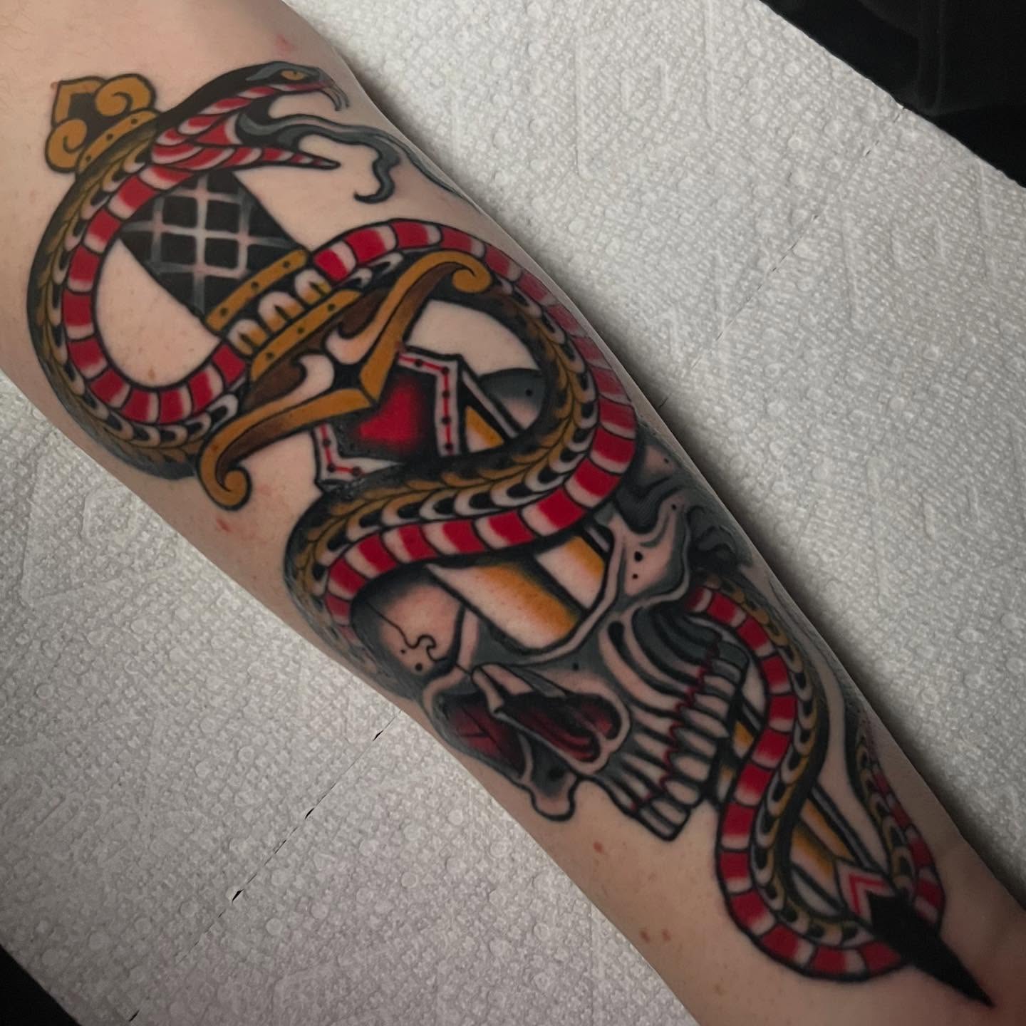 Tattoo by @saralewistattoo — american_traditional, geometric