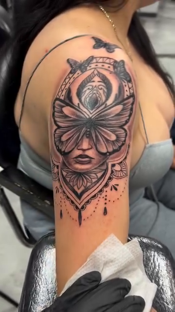 Tattoo by @edgar_bigserio_tattoo — black_and_grey, ornamental