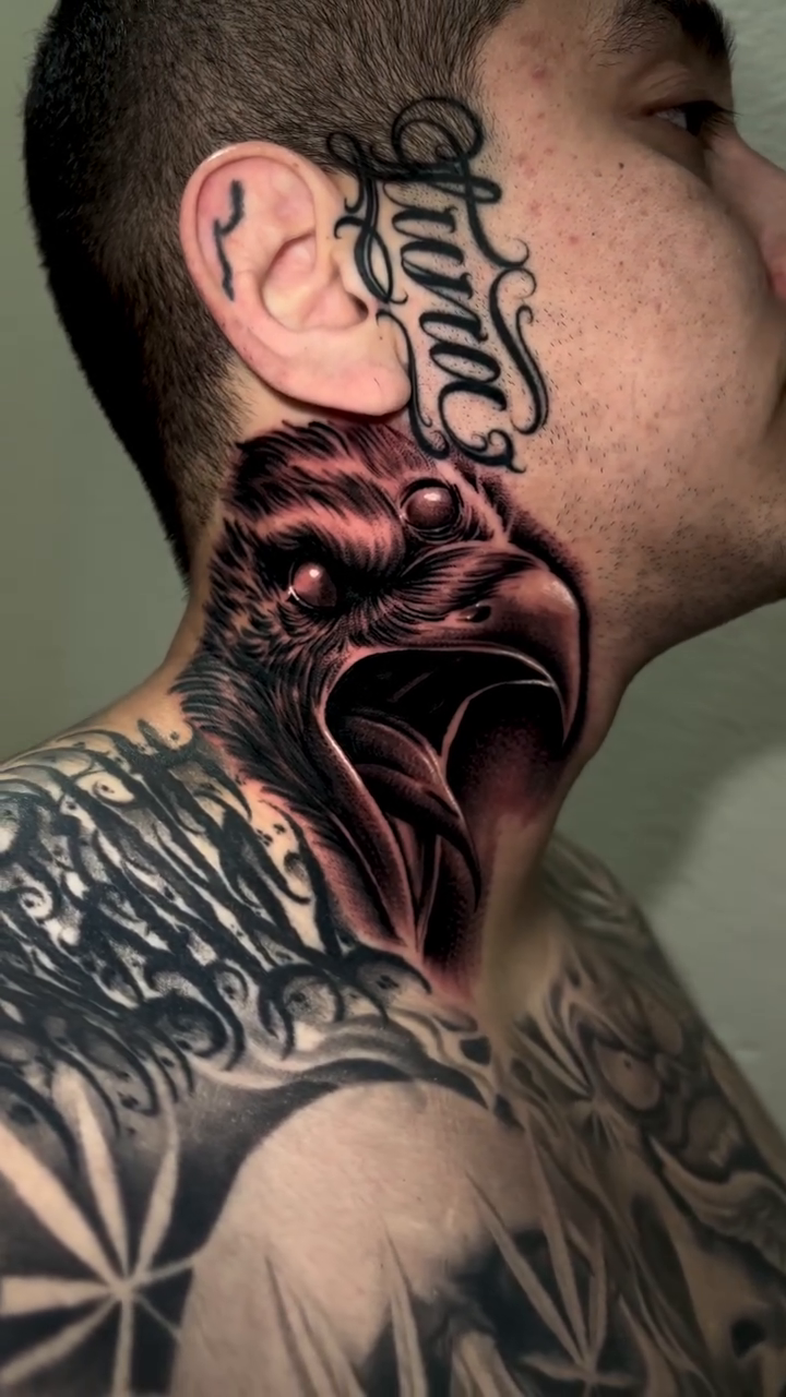 Eagle head realism tattoo by Angel Damian Parada