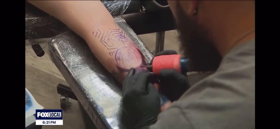 Tattoo by @juareztattoos — geometric, dotwork