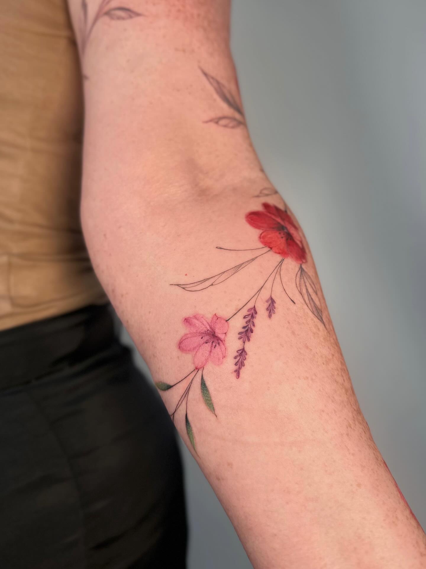 Tattoo by @shishkina_art โ watercolor