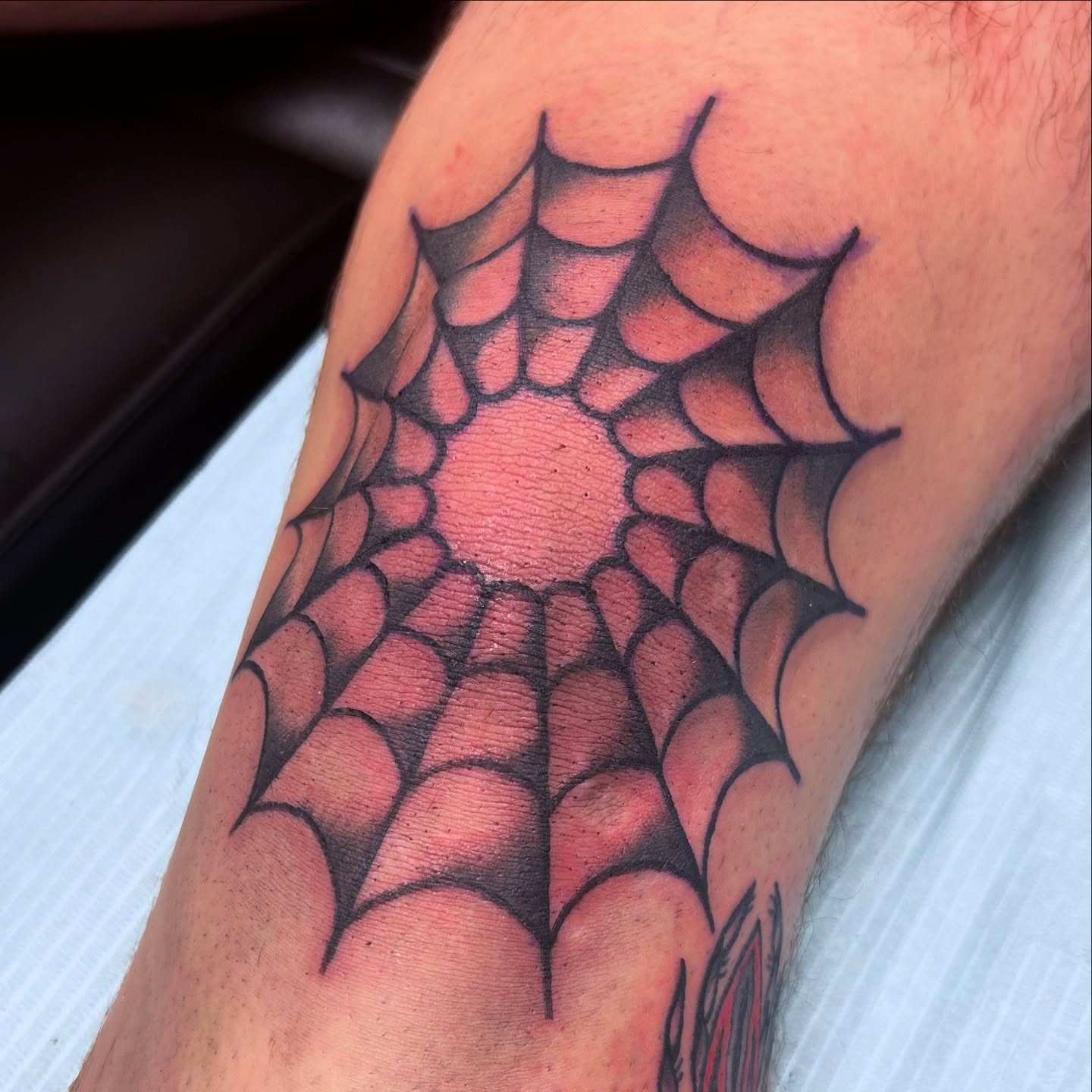 Tattoo by @laurencaldwelltattoo โ black_and_grey