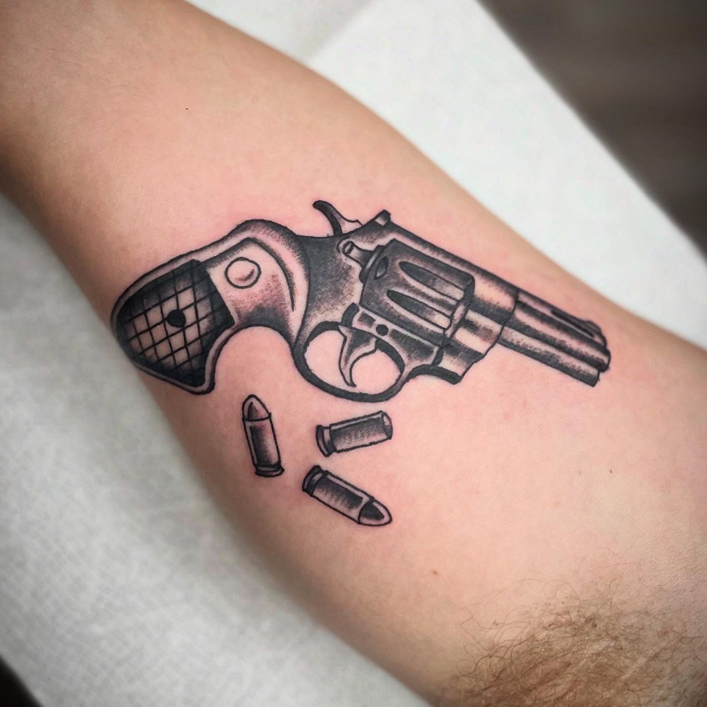 Tattoo by @jddoestattoos — black_and_grey