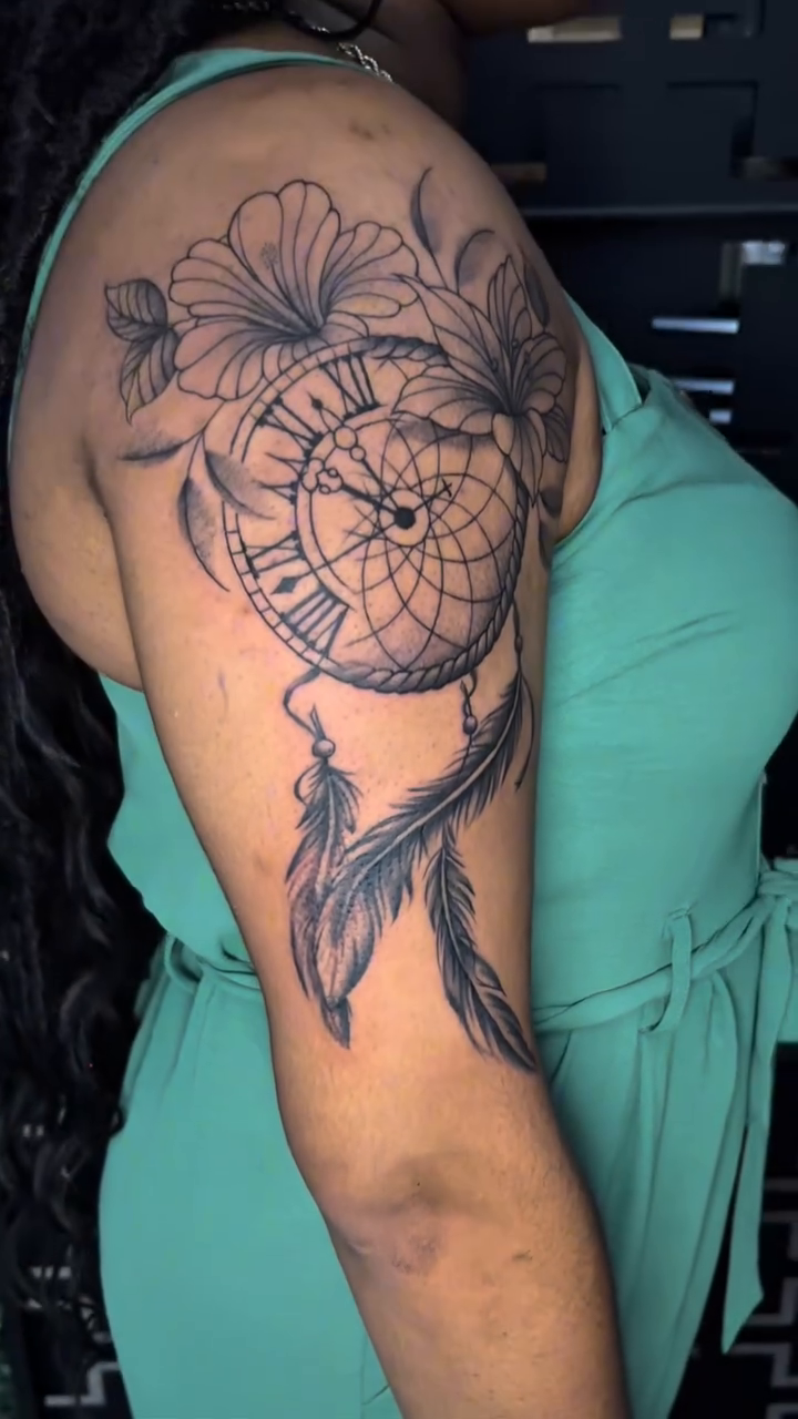 Tattoo by @arvay_tattoos — fine_line, black_and_grey