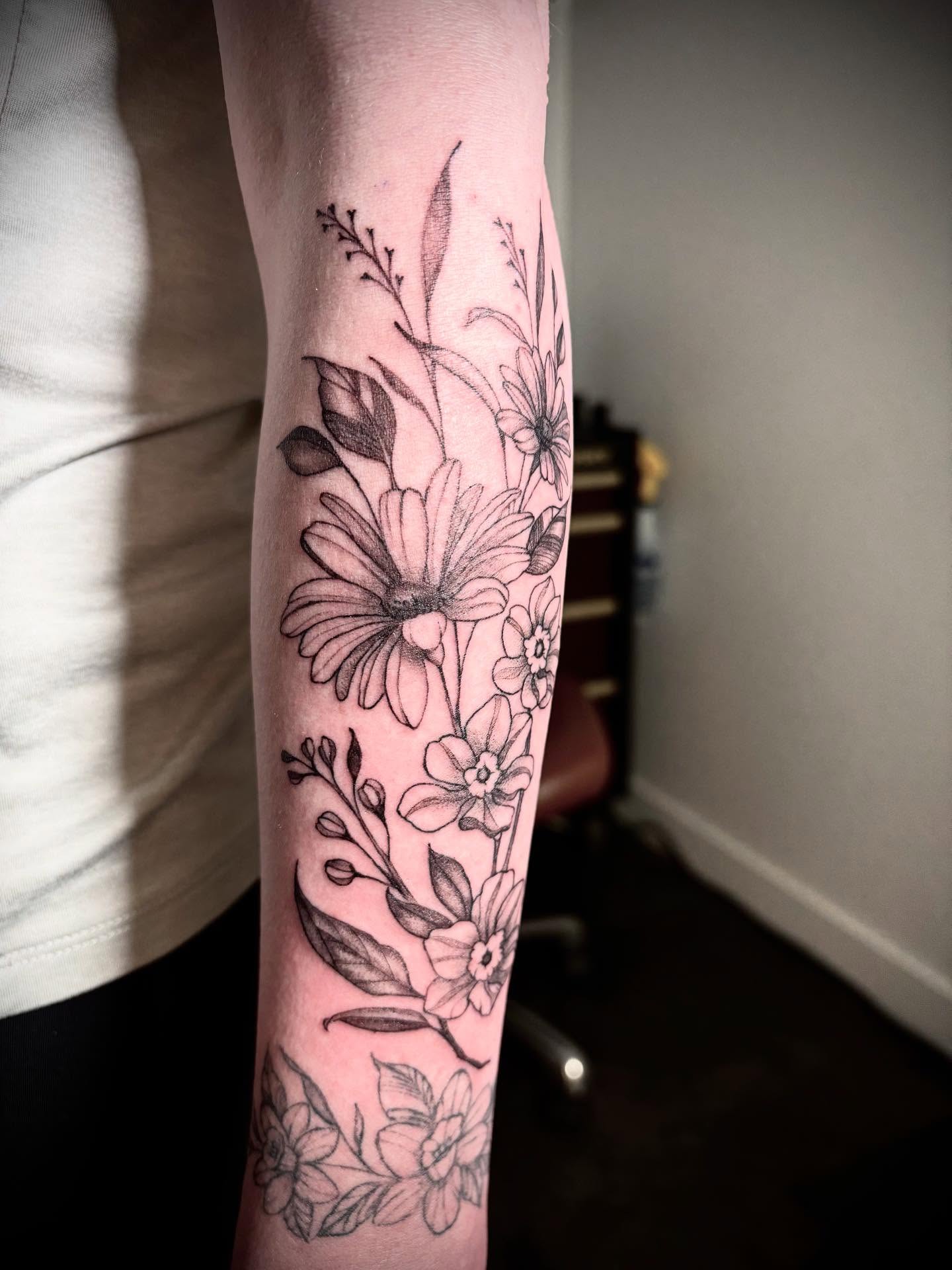 Tattoo by @persephoneink_ — black_and_grey