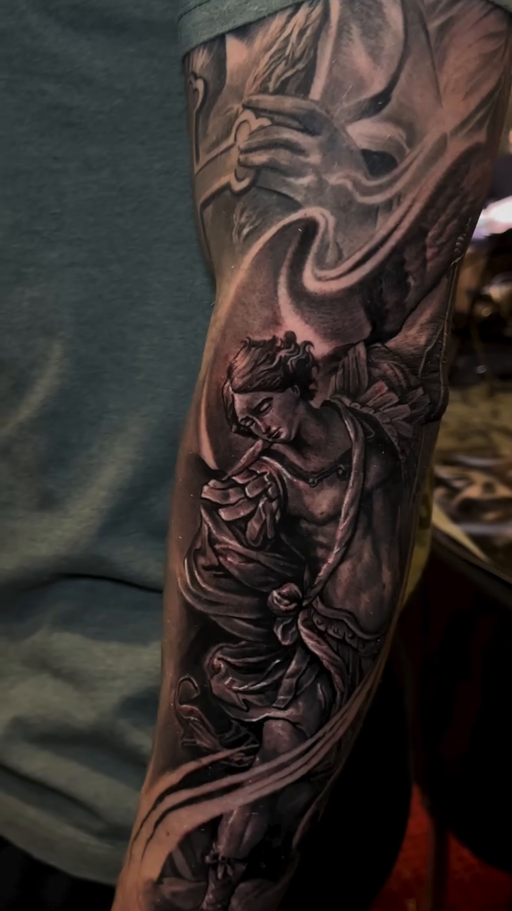 Tattoo by @tattoo_ravay — japanese_irezumi, black_and_grey