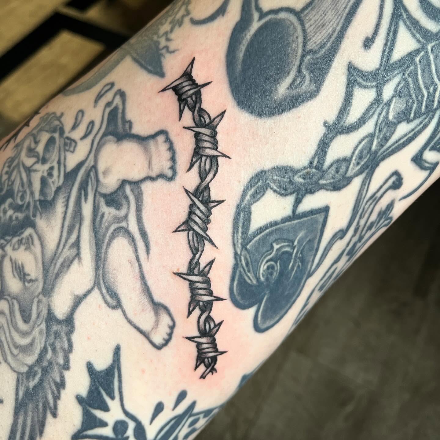 Tattoo by @sarahbellzebub — american_traditional