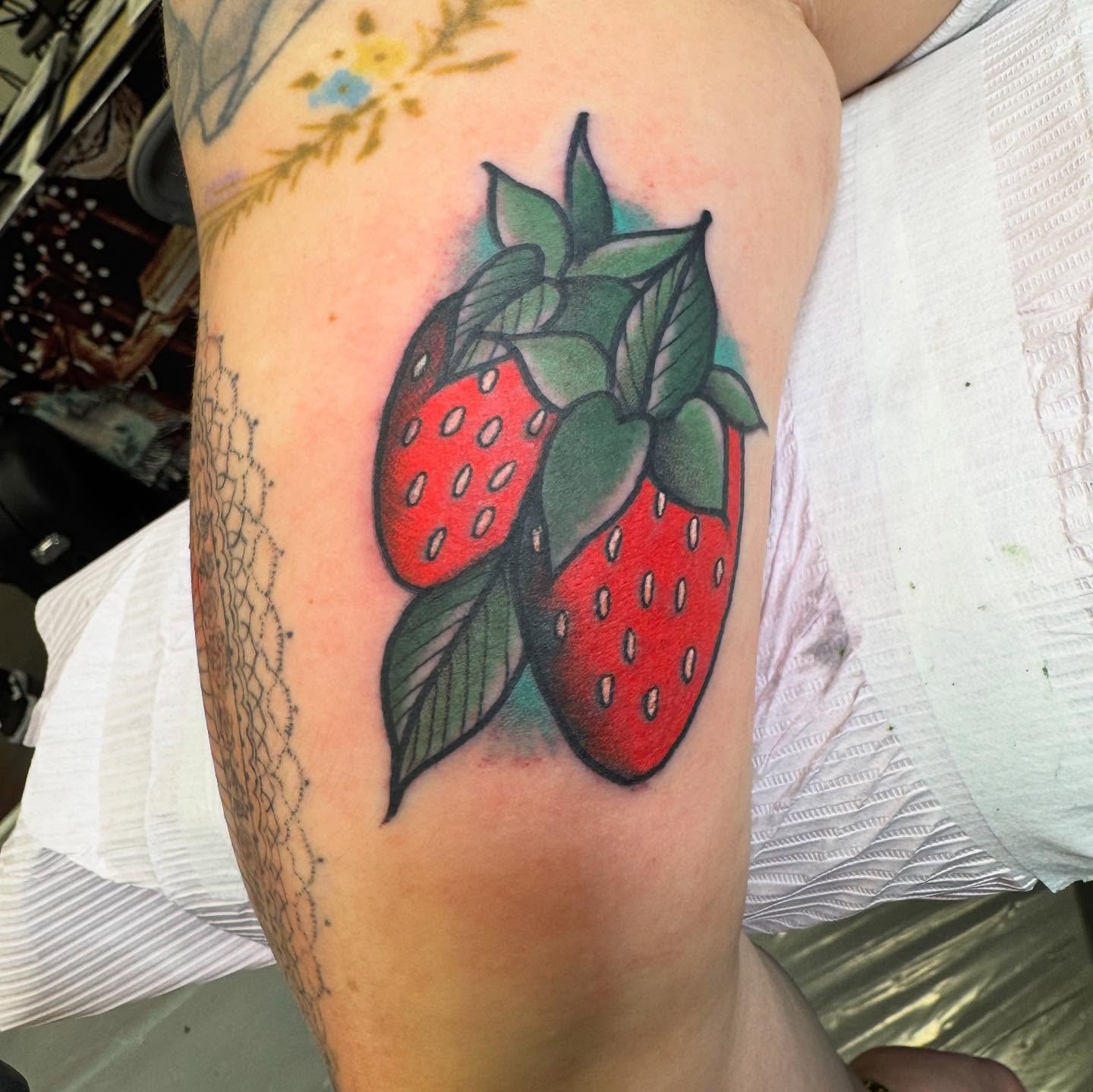 Tattoo by @cesar863 โ american_traditional