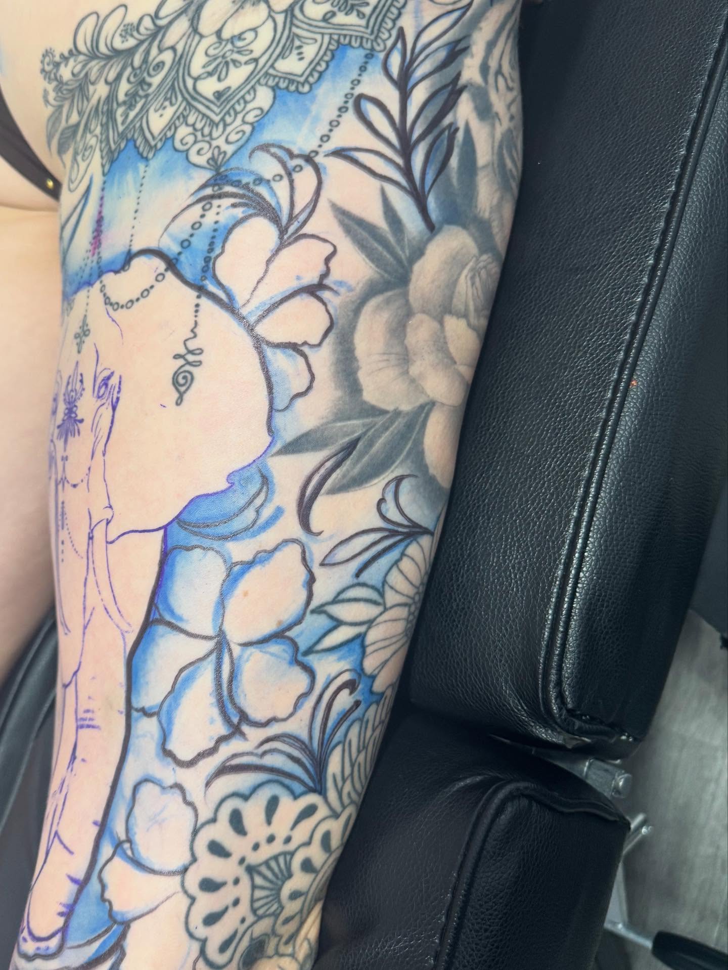 Tattoo by @tattedbytrinn — american_traditional, dotwork