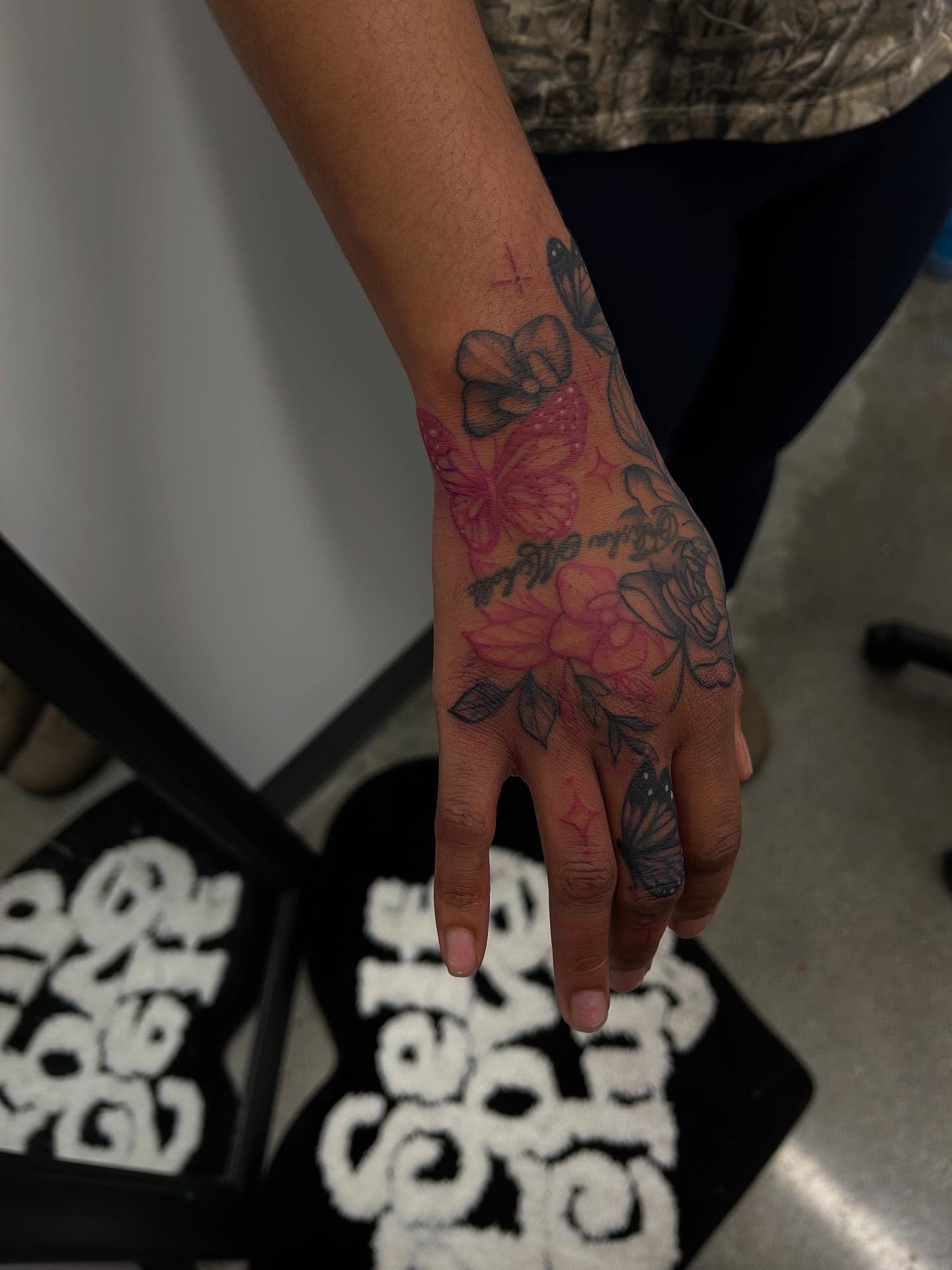 Tattoo by @stephsworldofink — new_school