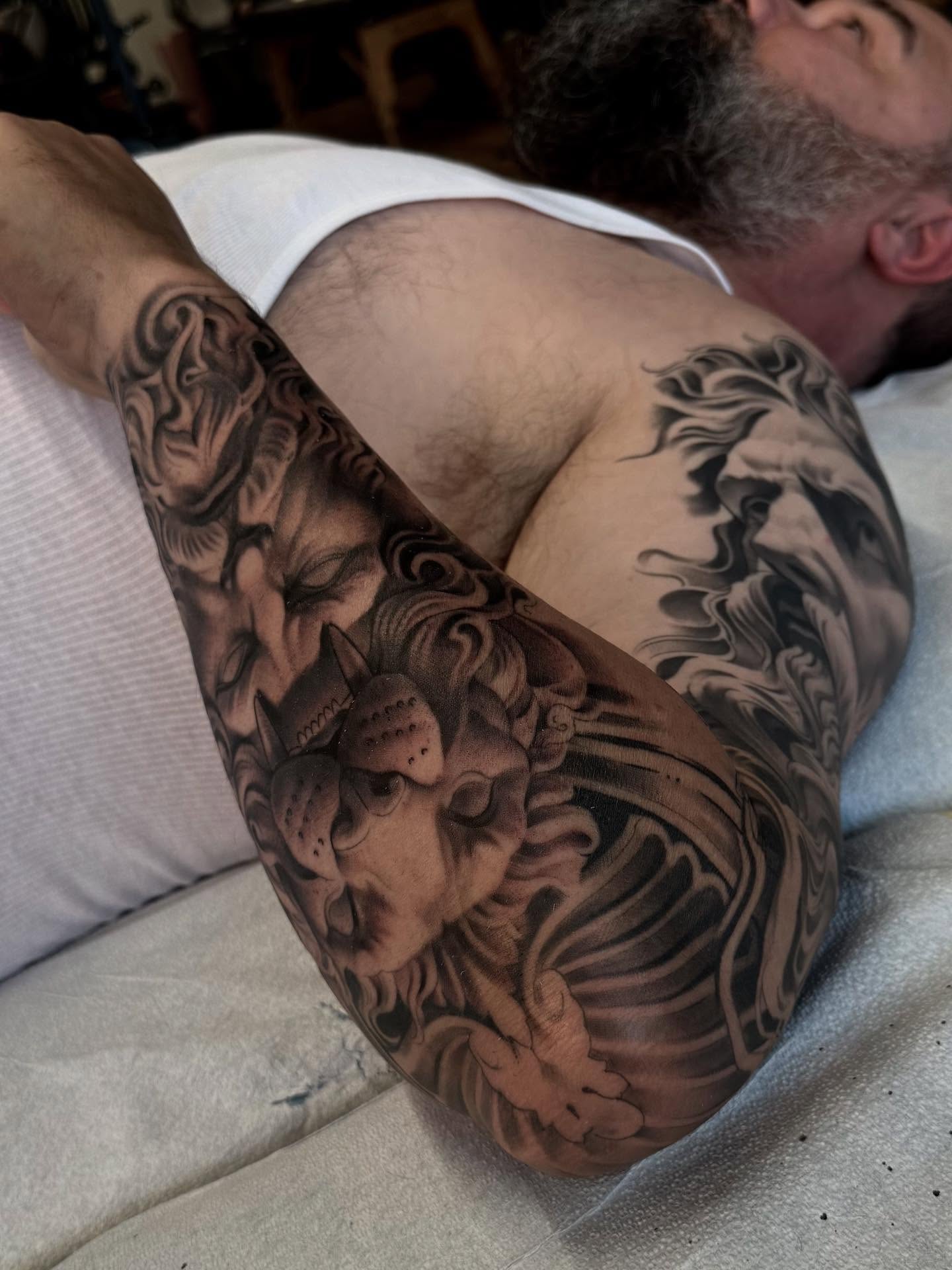 Lion realism tattoo on the upper arm by Bryan ๐ฅ Loggins, Baton Rouge, Louisiana